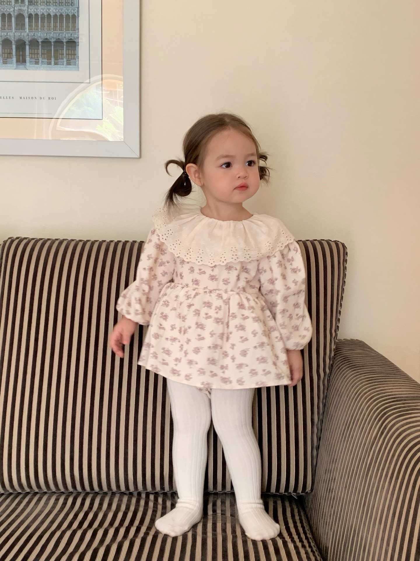 JE611｜(66cm-90cm) 蕾絲荷葉領碎花包屁衣