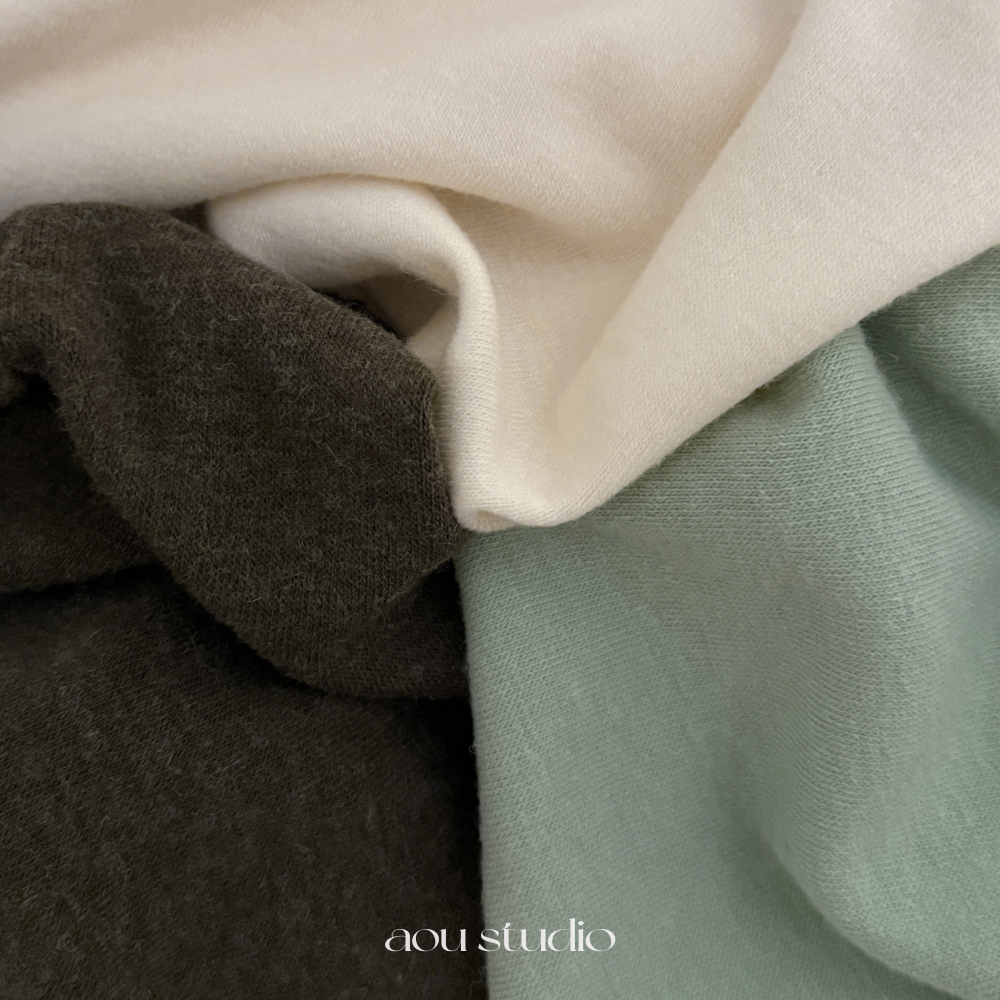 Aou 24｜ (70cm-110cm) 素面高領上衣