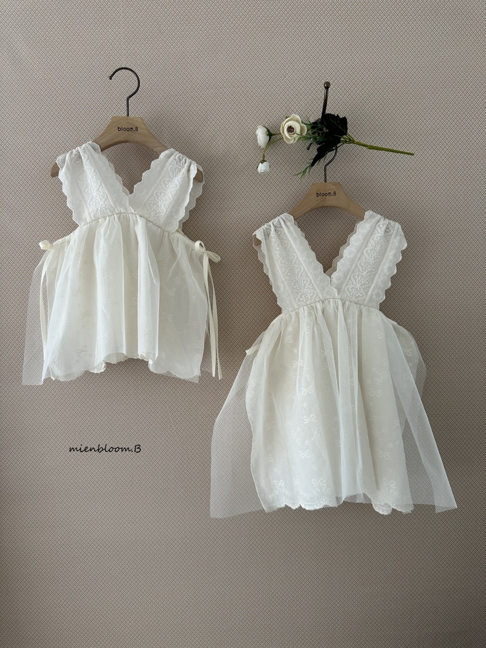 Bloom.b40｜(3m-24m/85cm-125cm) 蕾絲V無袖洋裝