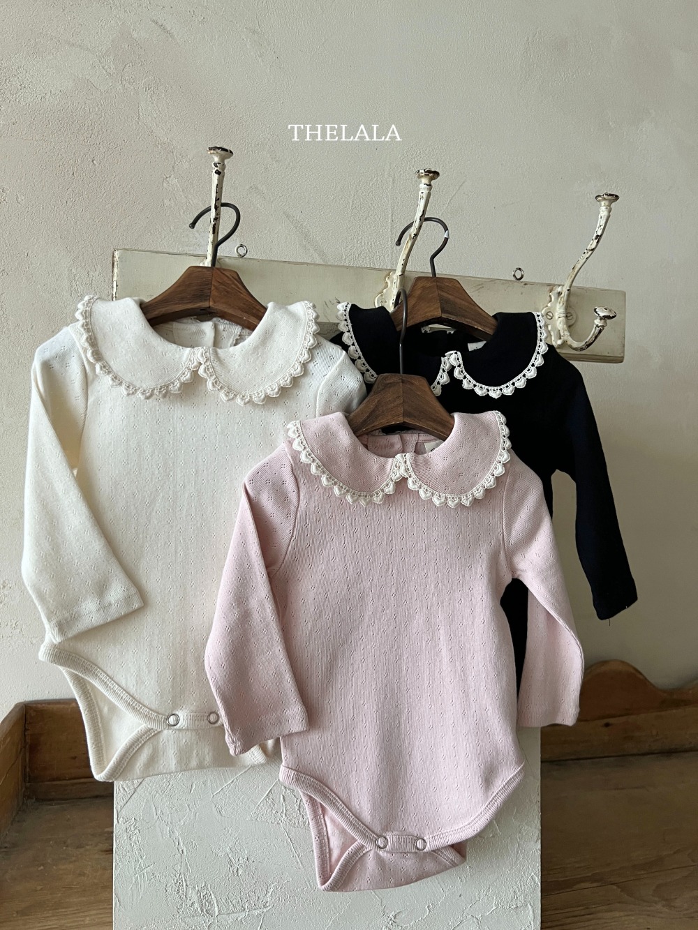 thelala63｜ (0m-18m) 花瓣圓領包屁衣