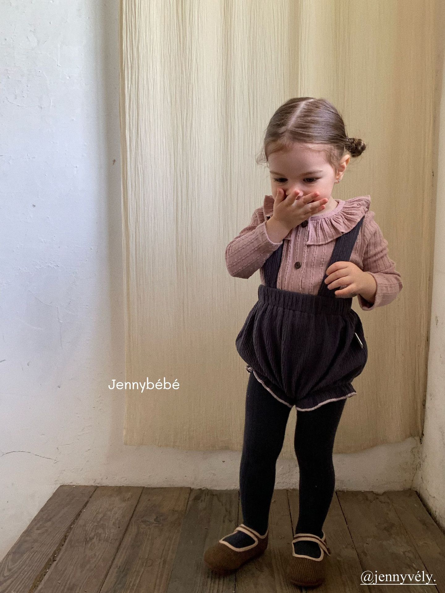 JE564｜(73-100cm) 荷葉領開襟外套/坑條滾邊吊帶褲