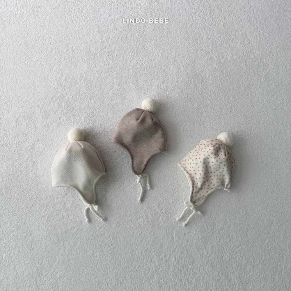 Lindo33｜(3m-18m) 毛球護耳綁帶帽