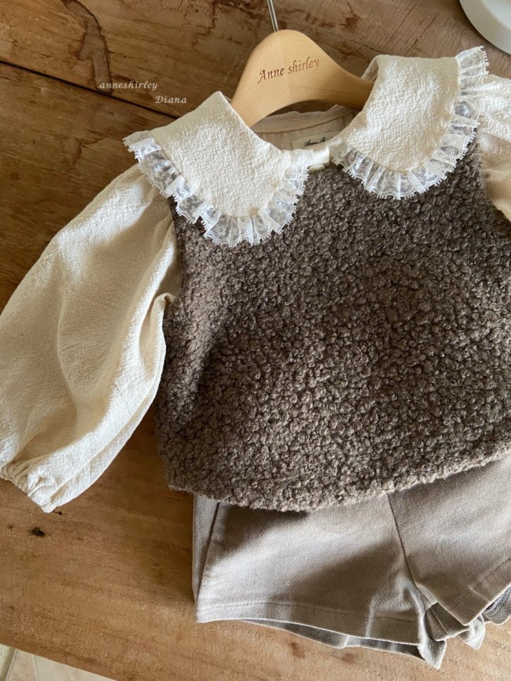 Anne Shirley26｜(3m-18m) 2色玫瑰毛呢背心