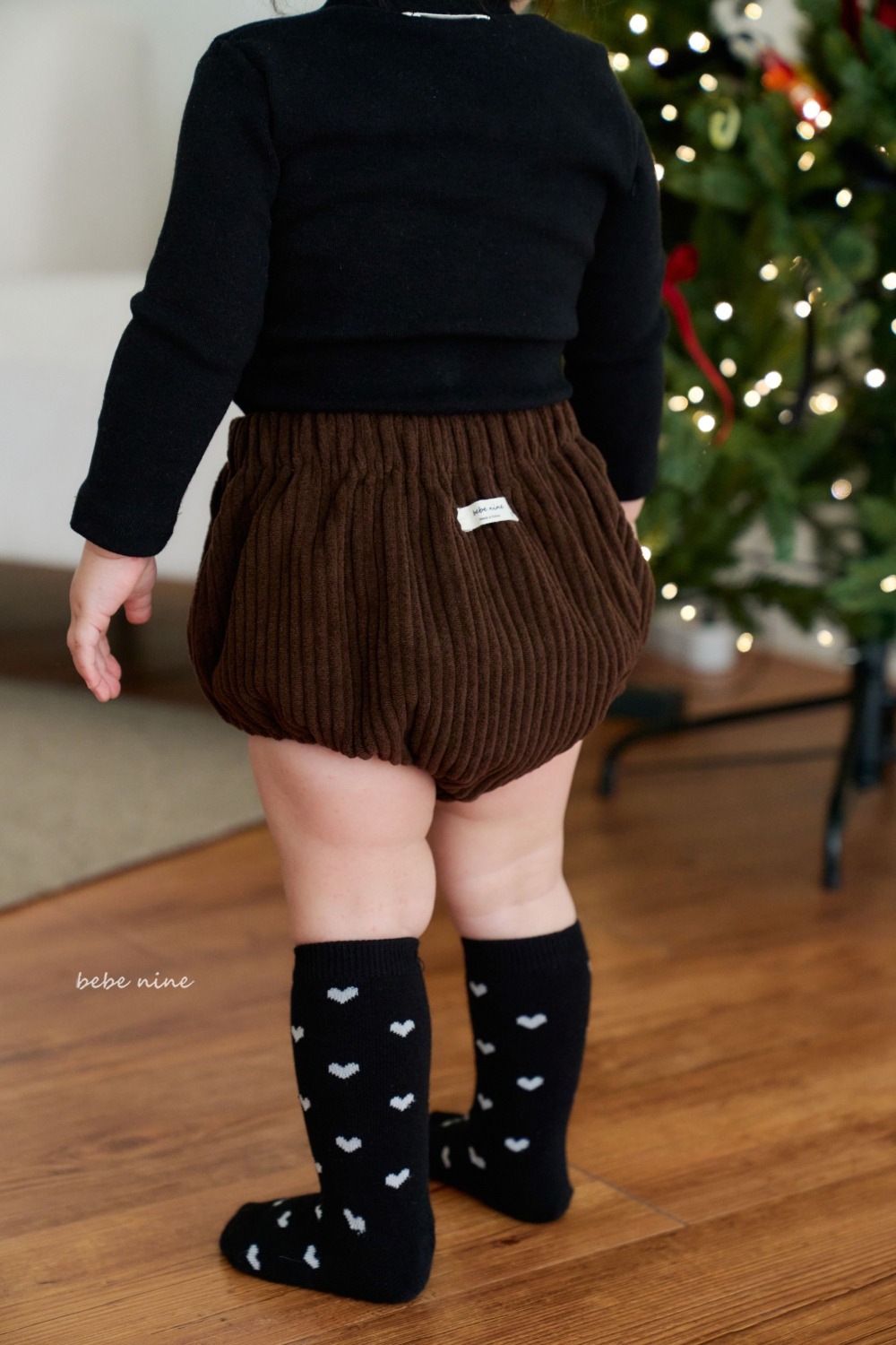 bebe nine22 (65cm-75cm) 3色燈芯絨包屁短褲