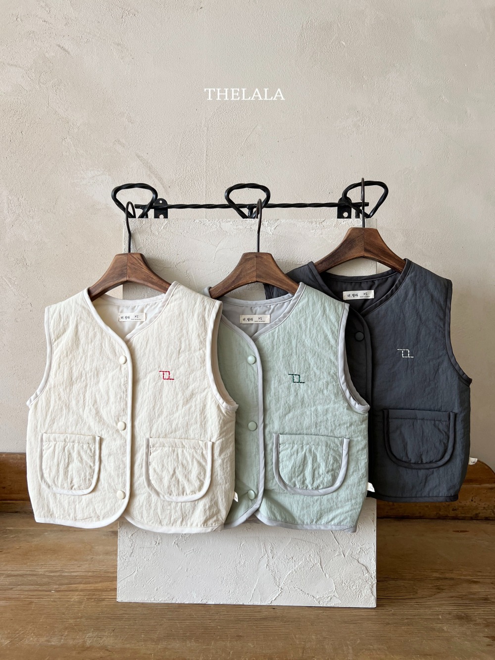 thelala25｜ (1y-6y-mom) 簡約口袋鋪棉背心