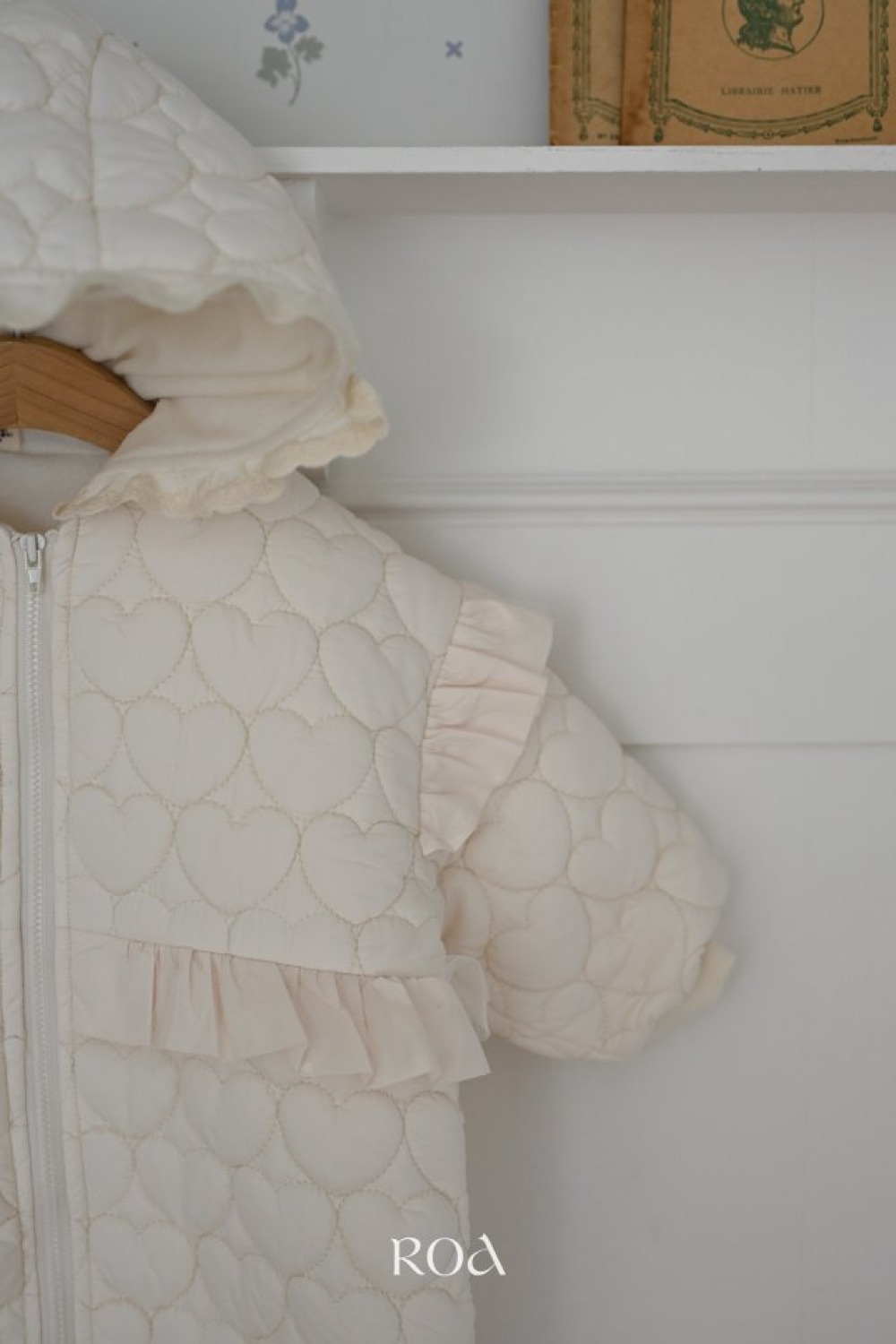 ROA44｜(6m-18m) 1色愛心絎縫夾層綿連帽連身衣