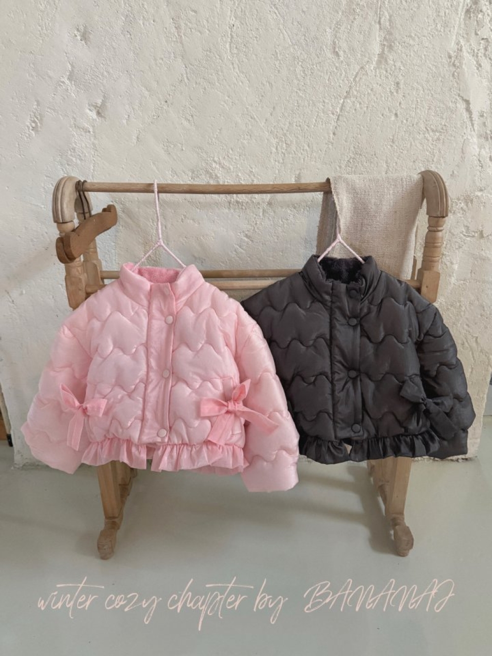 BANANAJ29｜(83-127cm)  蝴蝶結菱格絎縫線外套