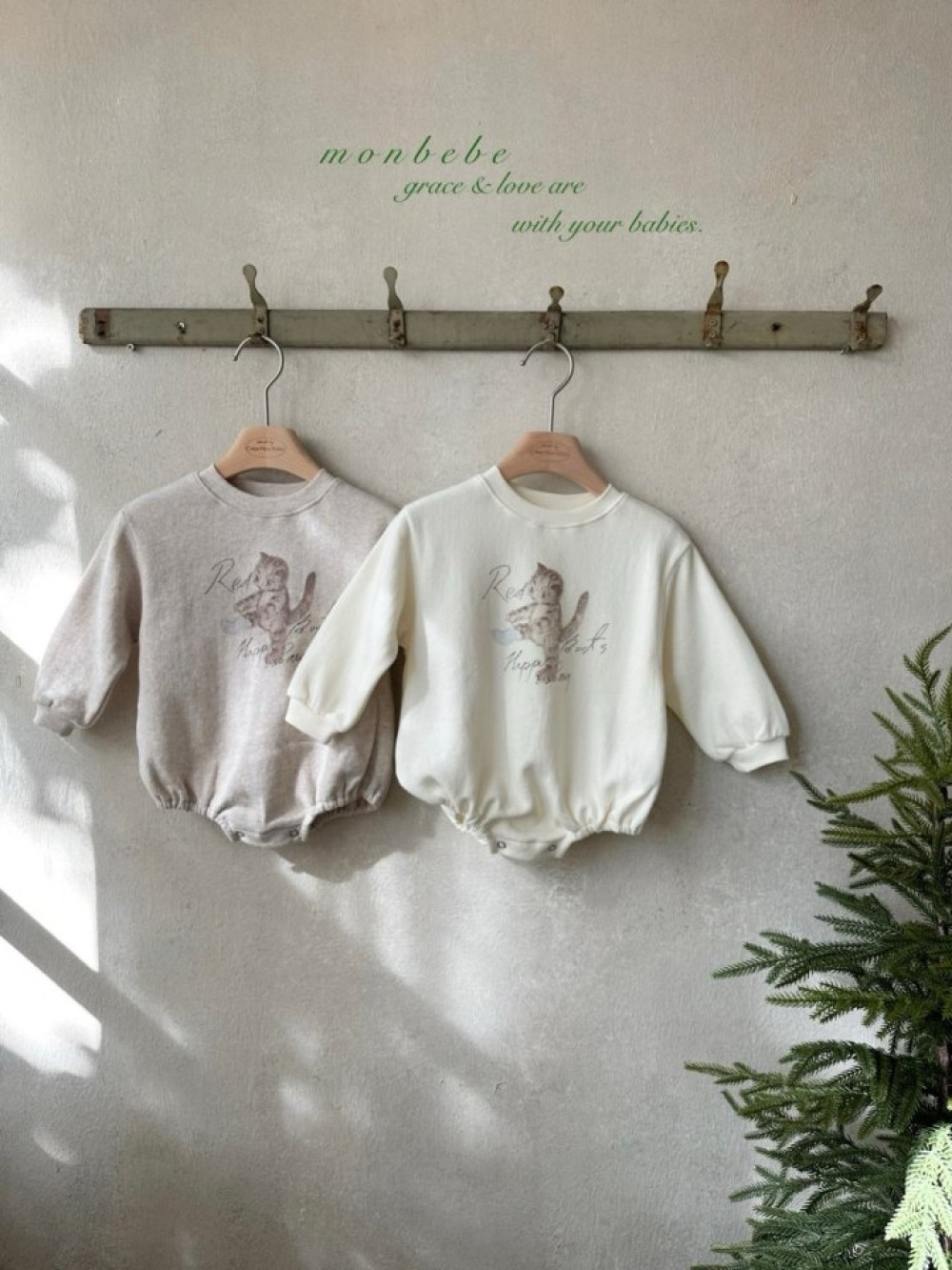 MONBEBE40｜(3m-24m) 法式小貓印花包屁衣