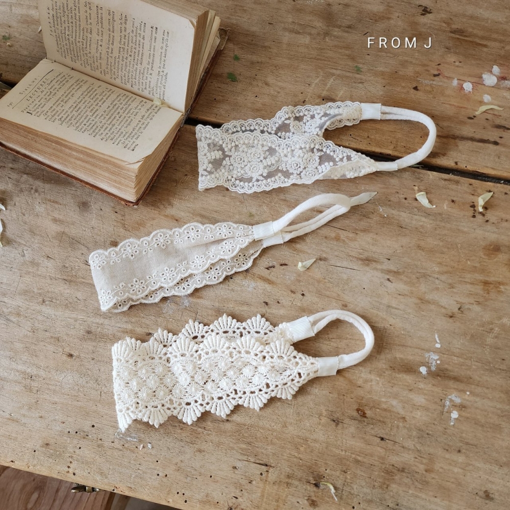 from j01｜(3-24m) 蕾絲髮帶/一組三入
