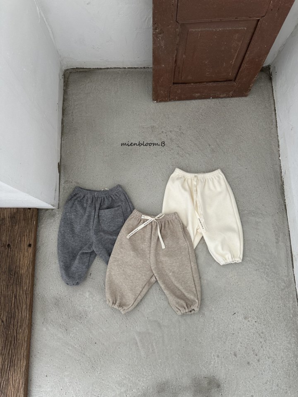 Bloom.b33｜(0m-24m) 絨面抽繩縮口褲
