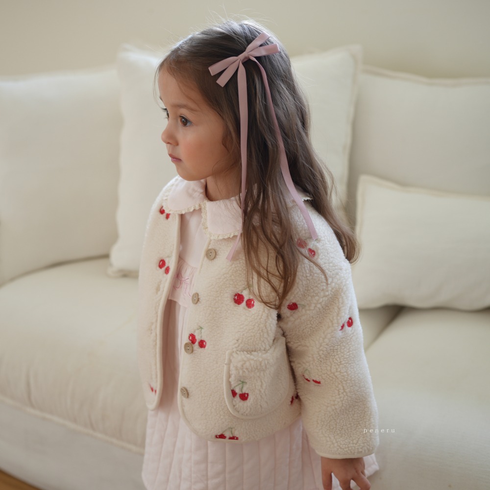 neneru19｜(70cm-125cm) 1色刺繡櫻桃刷毛外套