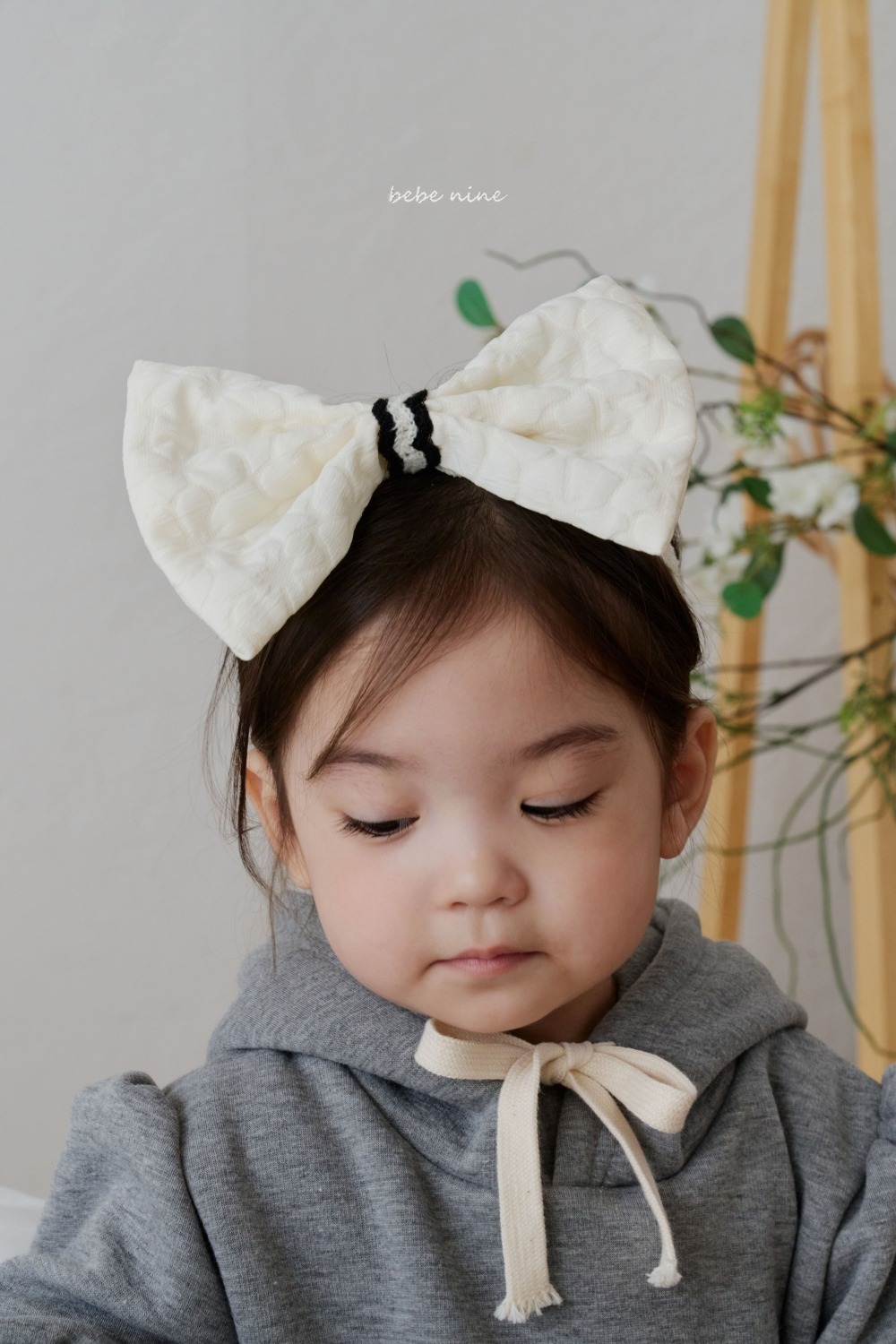 bebe nine23 (free) 2色黑白大蝴蝶結髮帶