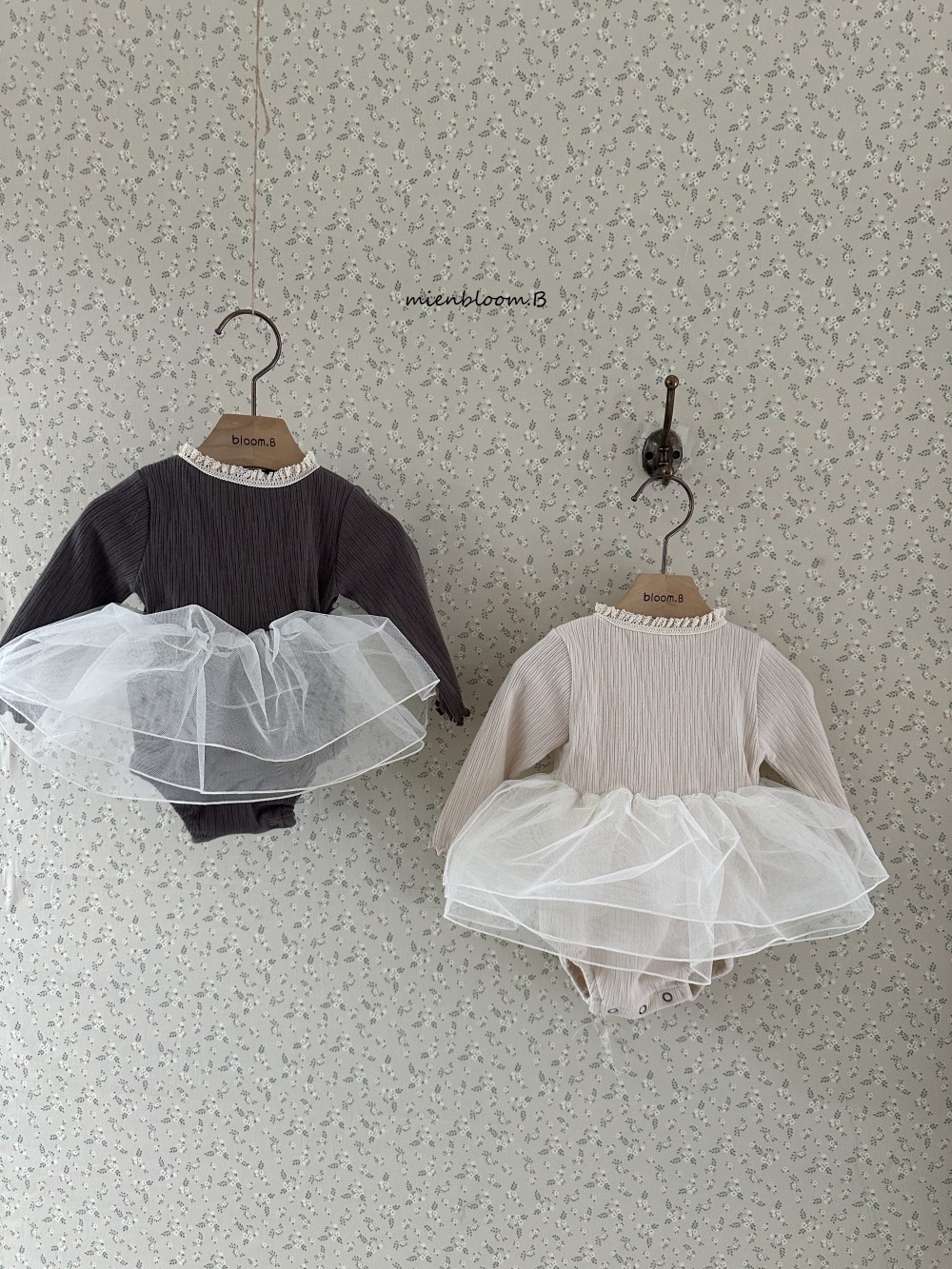 Bloom.b19｜(3m-24m) 細線條蕾絲蓬蓬裙包屁衣