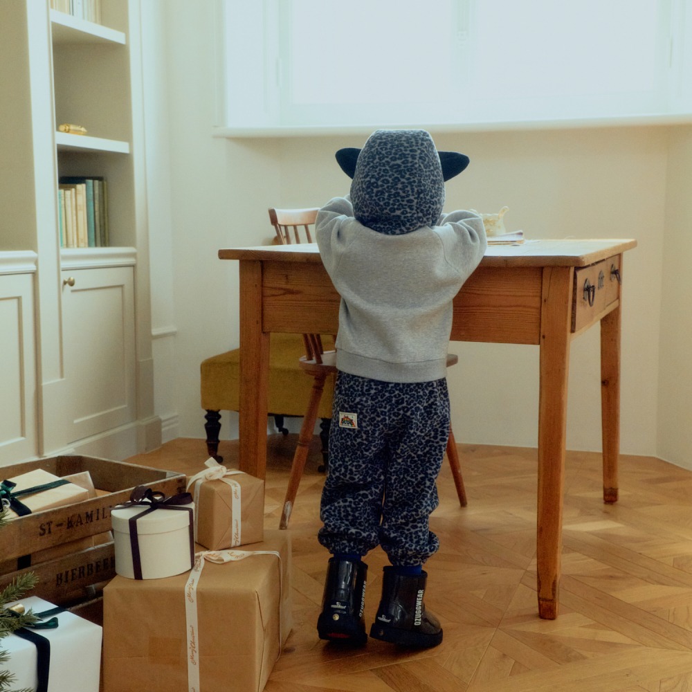 1st blue 07｜(80-118cm) 2色豹紋起毛縮口長褲