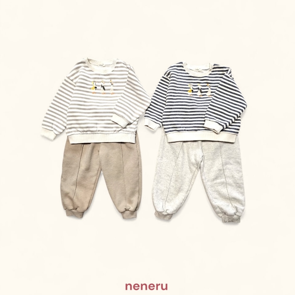 neneru21｜(70cm-125cm) 2色刺繡印花條紋套裝