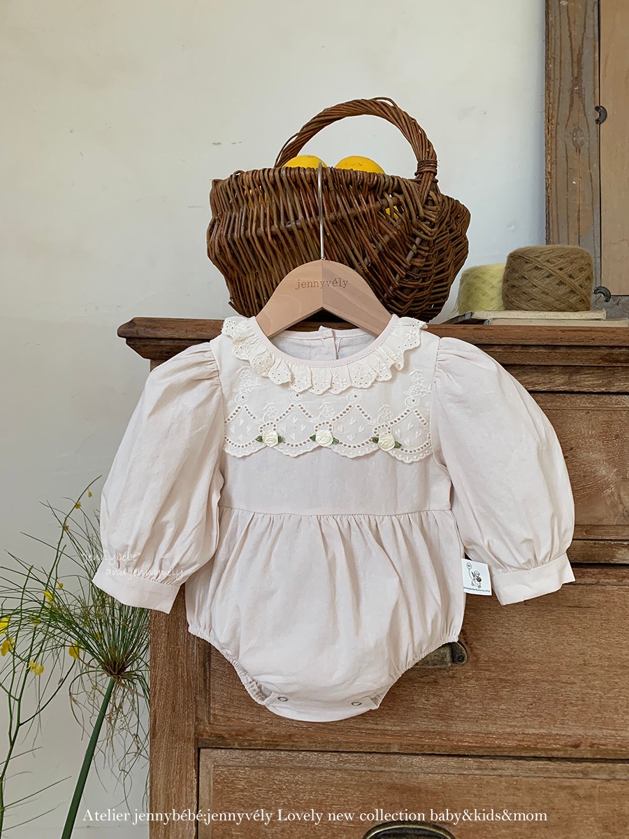 JE474｜(66-90cm) 蕾絲刺繡包屁衣