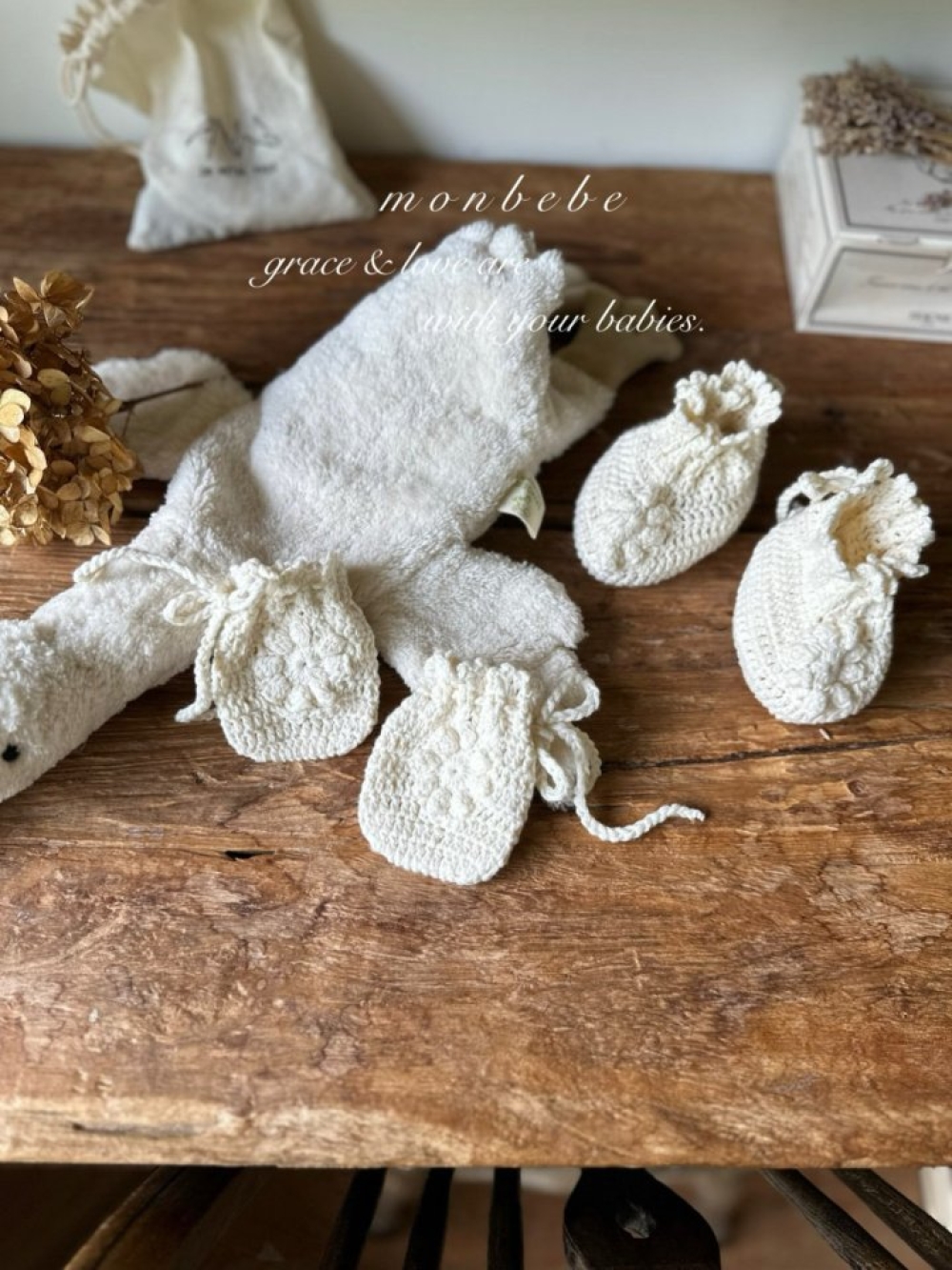 MONBEBE29｜(0m-6m) 手鉤蕾絲小花手套/襪套