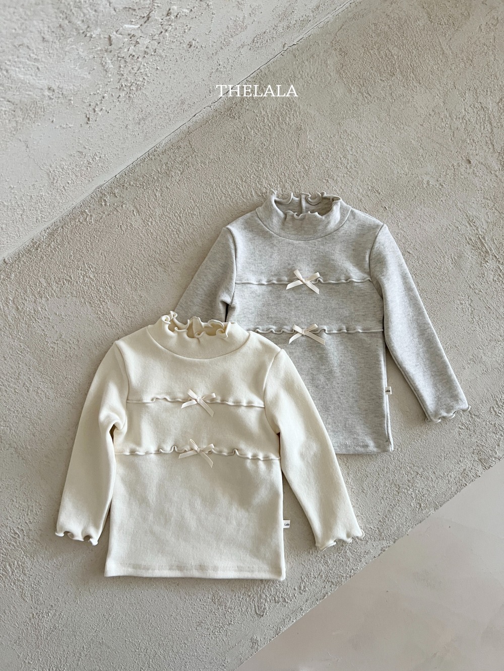thelala35｜ (1y-6y) 蝴蝶結捲邊上衣