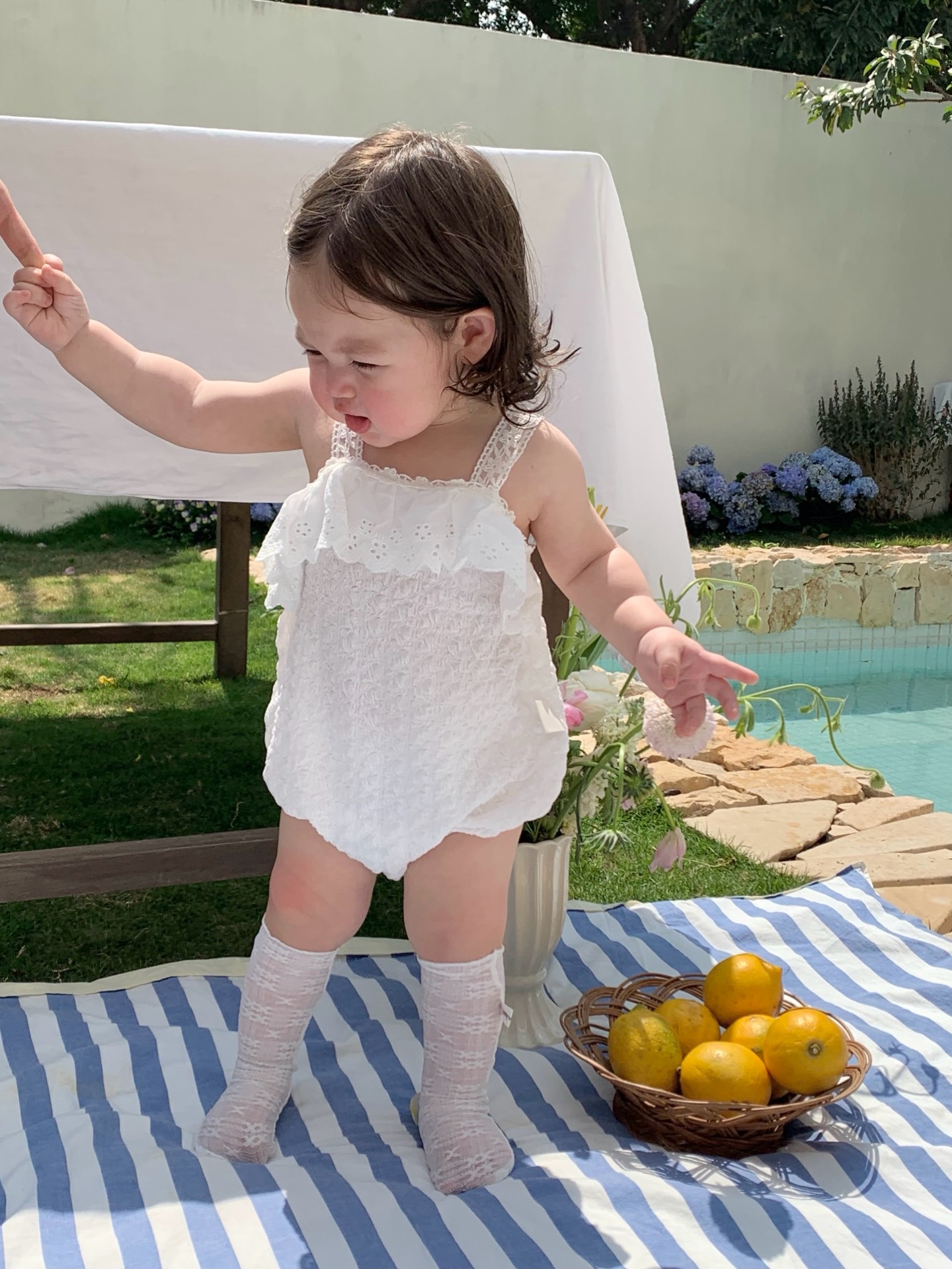 JE41｜(66-90cm) 吊帶蕾絲花邊包屁衣