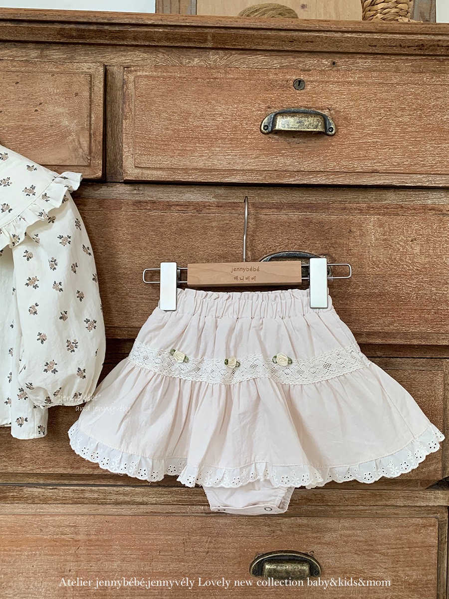 JE473｜(73-100cm) 玫瑰花蕾絲邊包屁裙