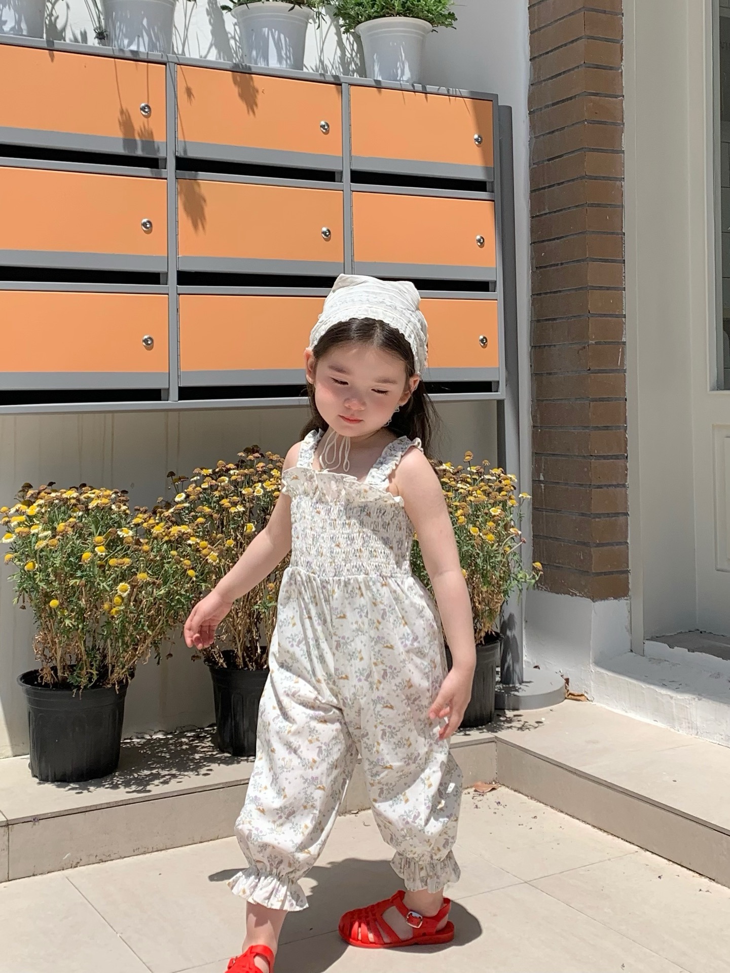 JE51｜(73-120cm) 碎花吊帶連身褲