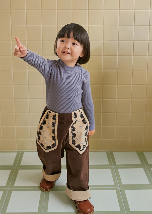 Amber 01｜(90-130cm) 2色花卉設計反摺長褲