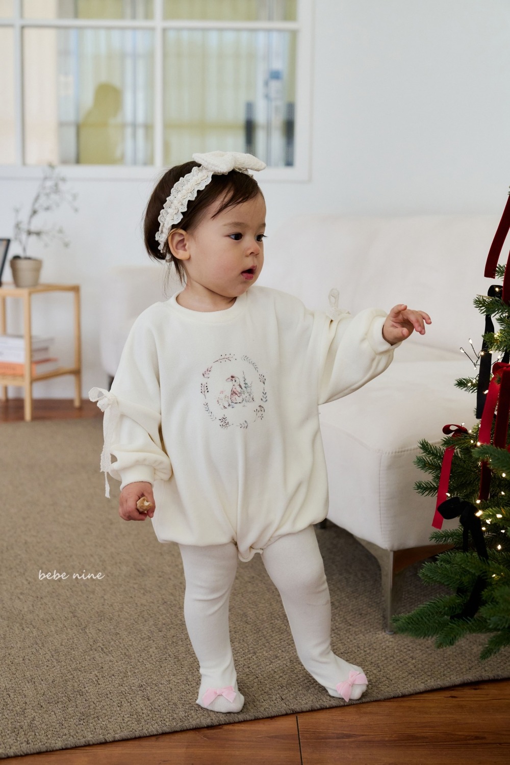 bebe nine15 (65cm-75cm) 2色蕾絲緞帶小兔連身衣