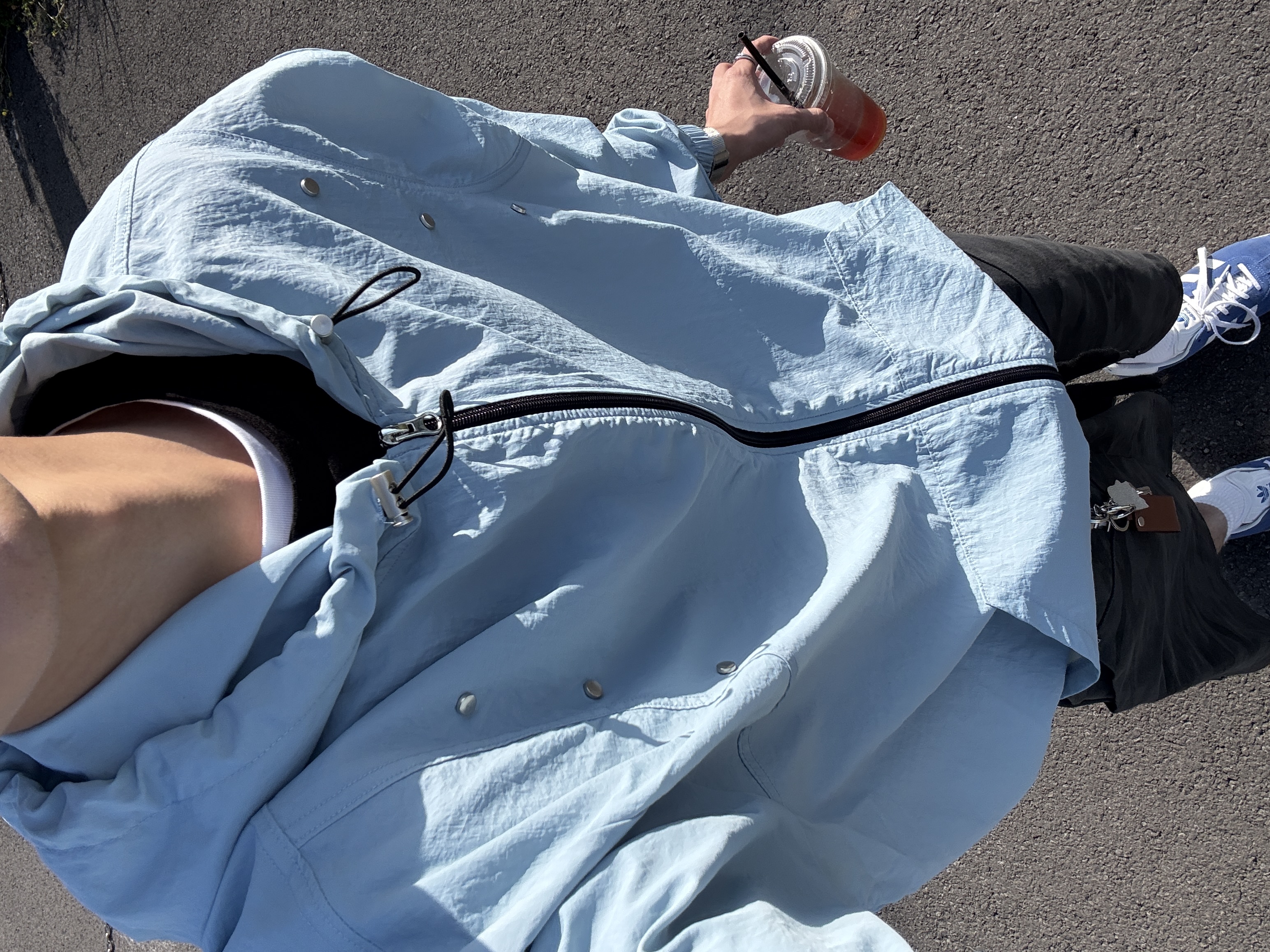 現代街頭 弧形卯釘 夏季風衣 連帽外套 - 3C5