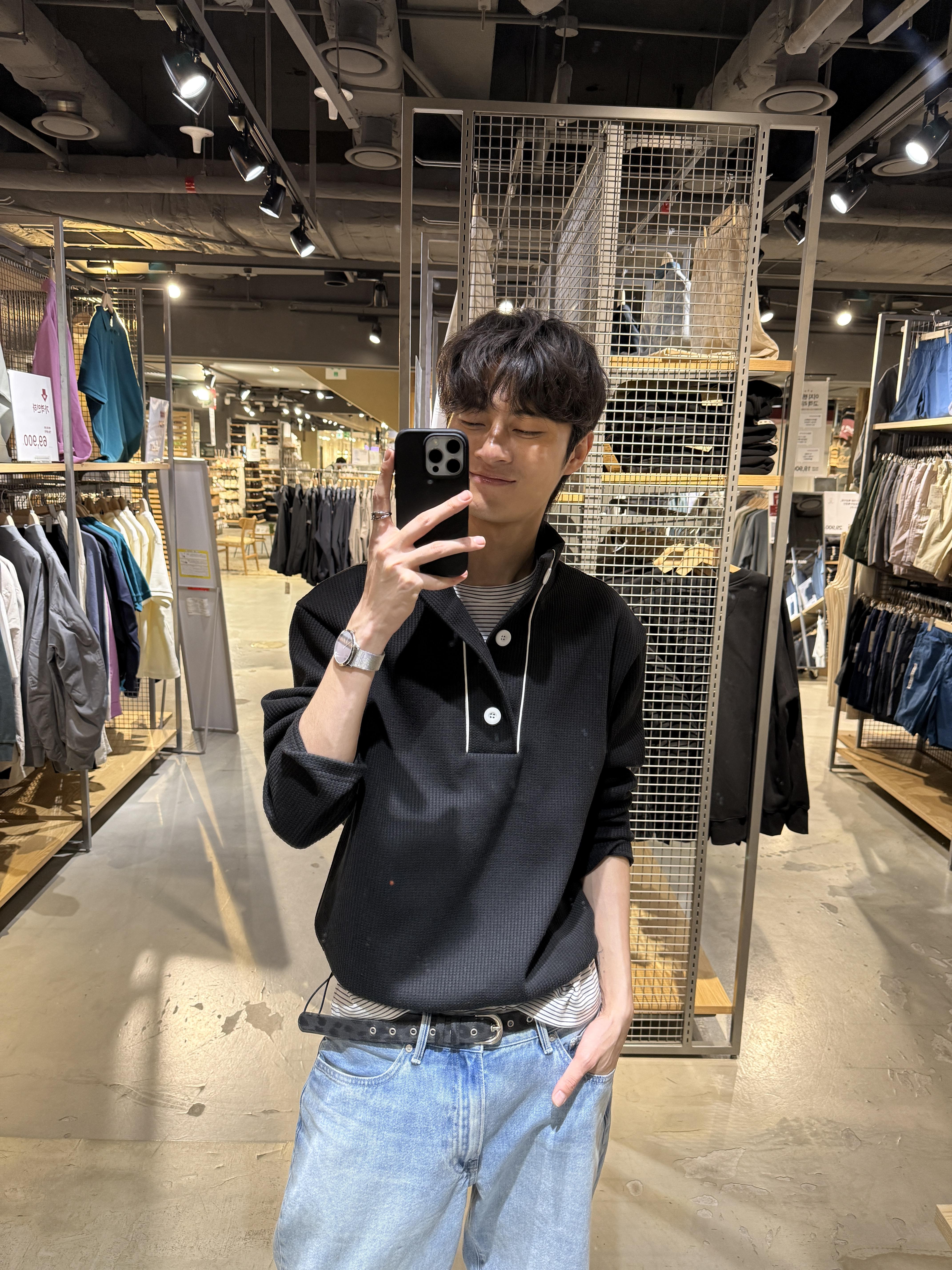 半高開V領 鈕扣 短版 華夫格 指套 薄長袖 - 3C4