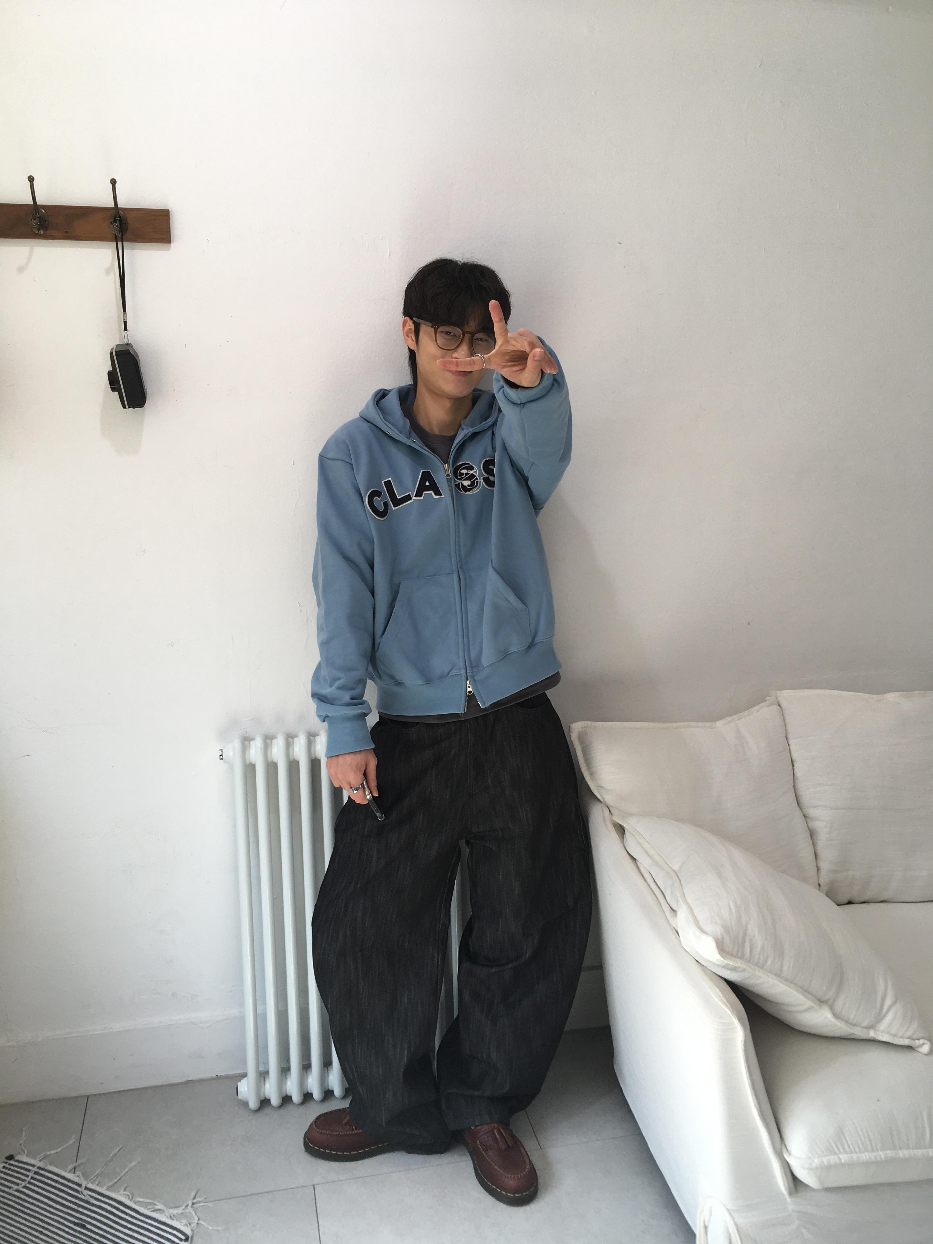 雲朵刺繡 渲染設計 牛仔寬褲 - 2C10