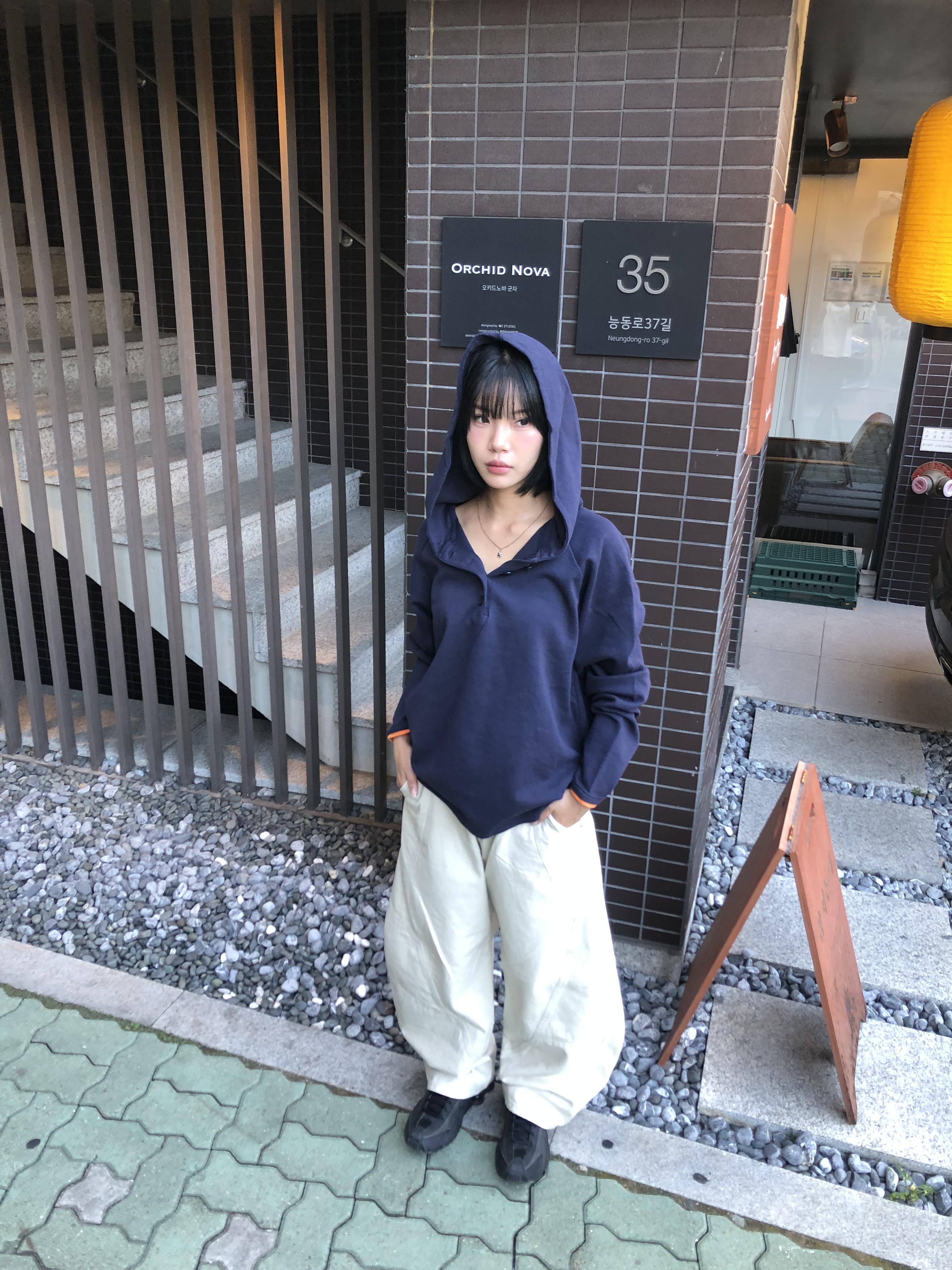 多巴安配色 休閒經典 鈕扣設計 長袖 帽T - 2C14