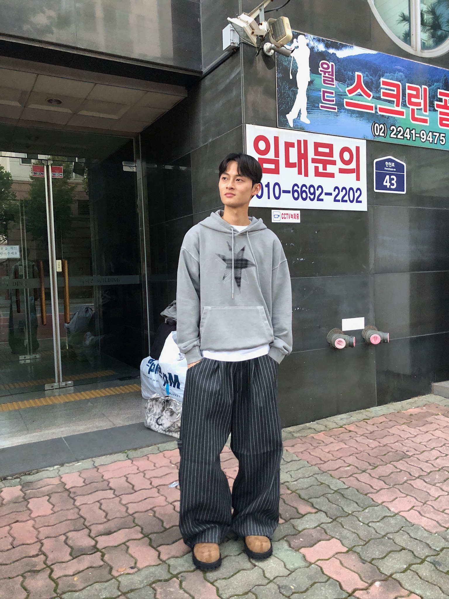 紐約型男 眾星刺繡 單層褶皺 條紋 牛仔寬褲 - 2C13