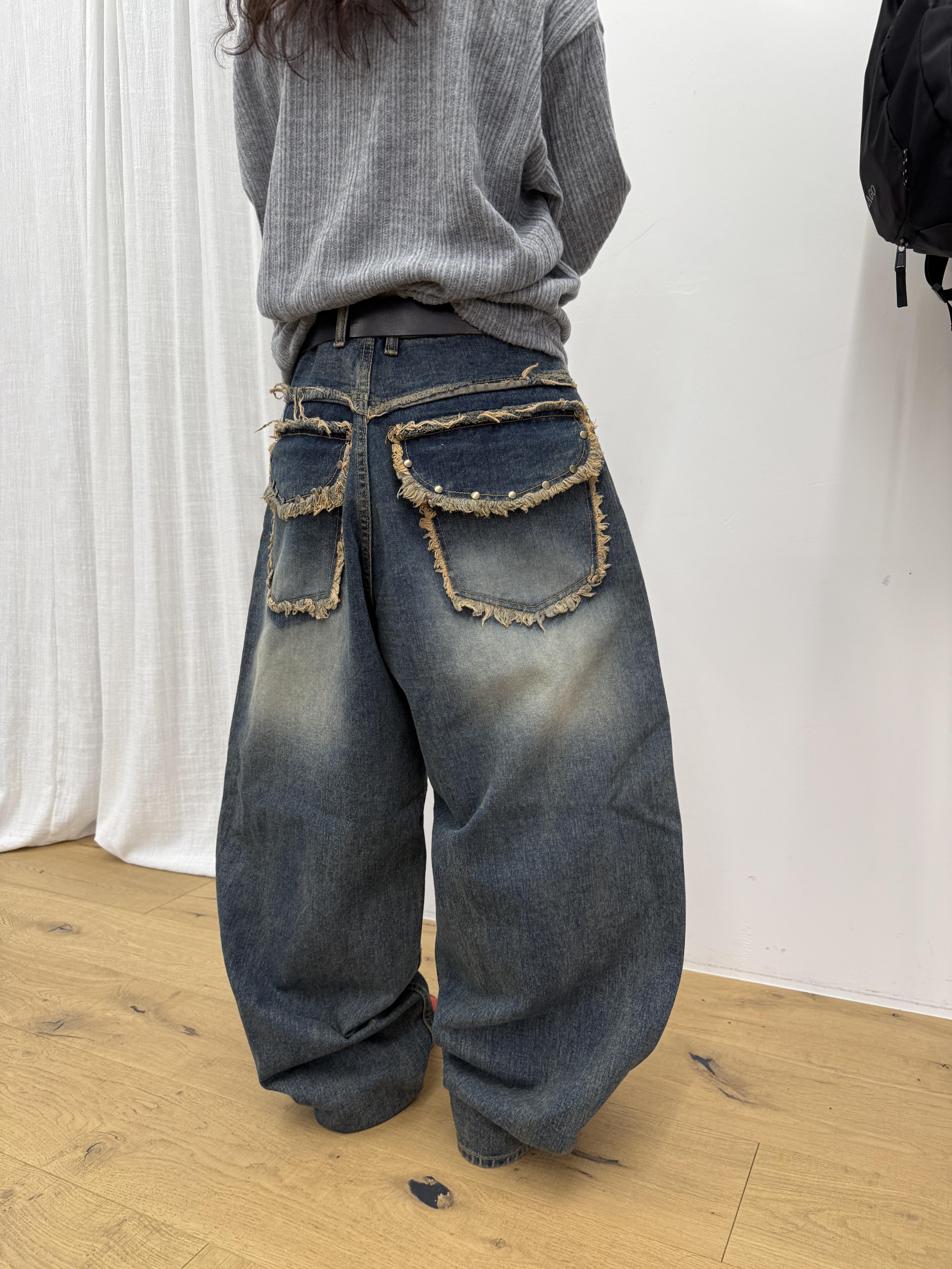 漸層水洗 鑲式卯釘 大口袋 牛仔寬褲 - 2C14