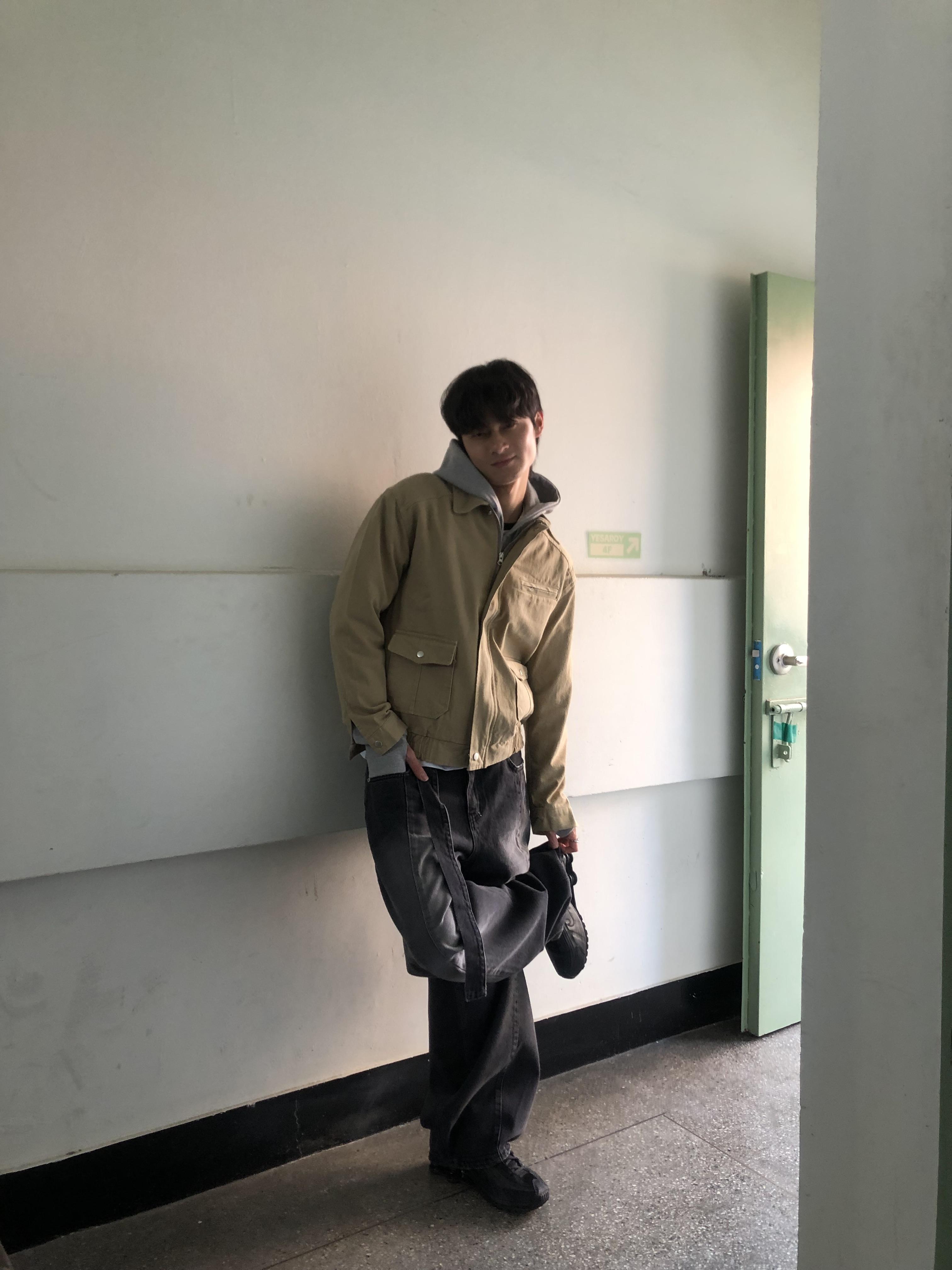 歐美經典款 雙口袋 微短版 牛津夾克 - 3C21