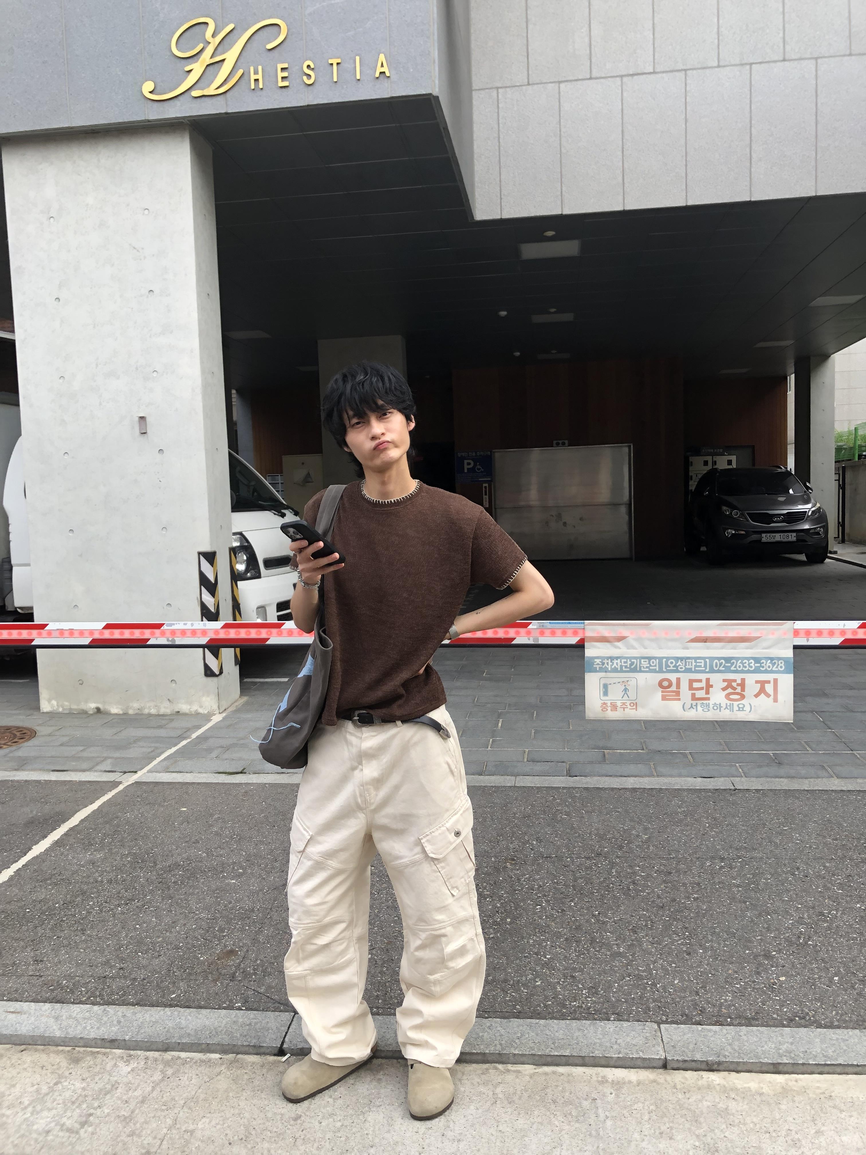 高級休閒感 雙層縫線 斜線造型 直筒微寬 工裝褲 - 3C7