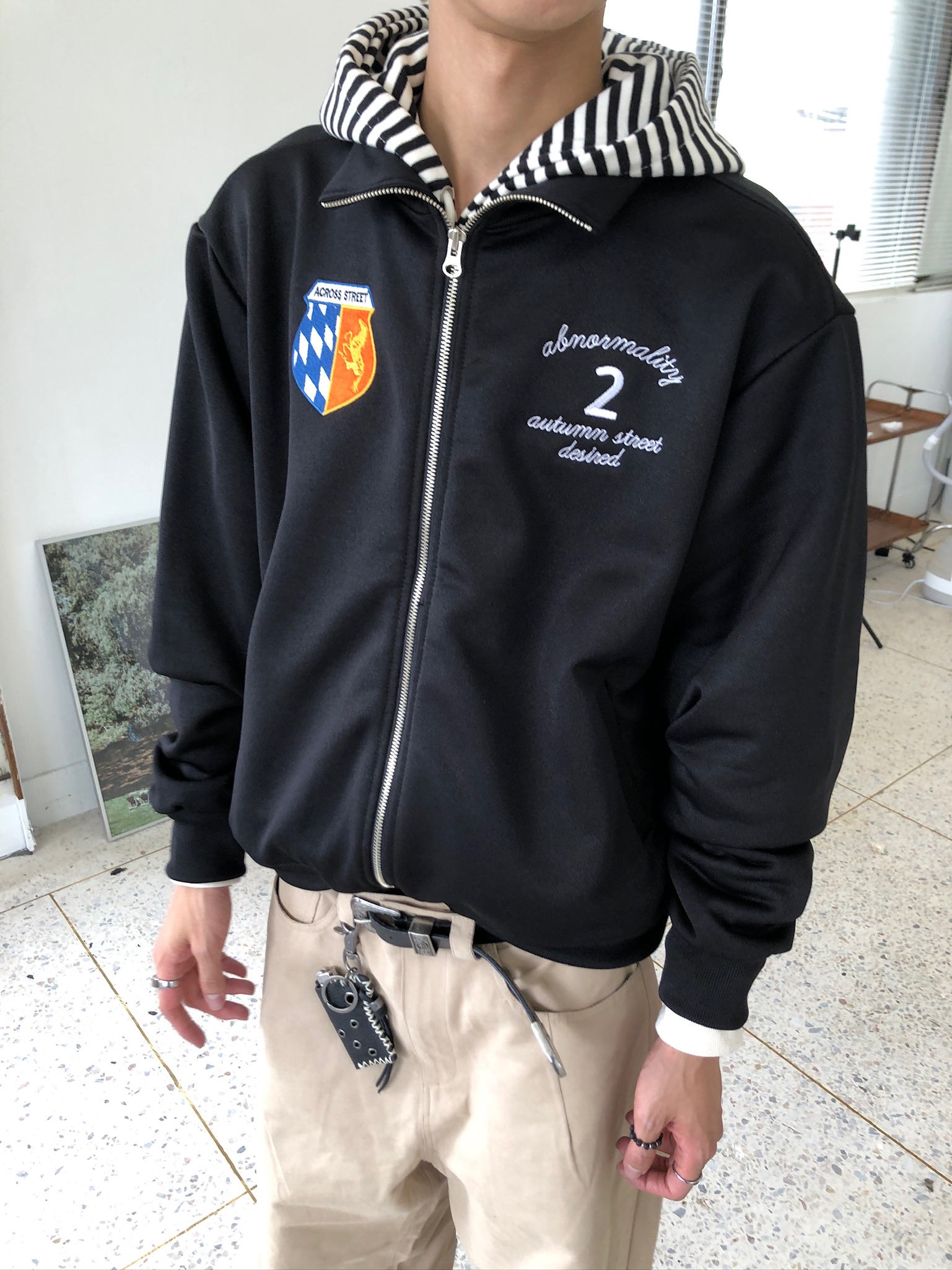 藝術殿堂 高級刺繡 運動街頭 短版 外套 - 3C1