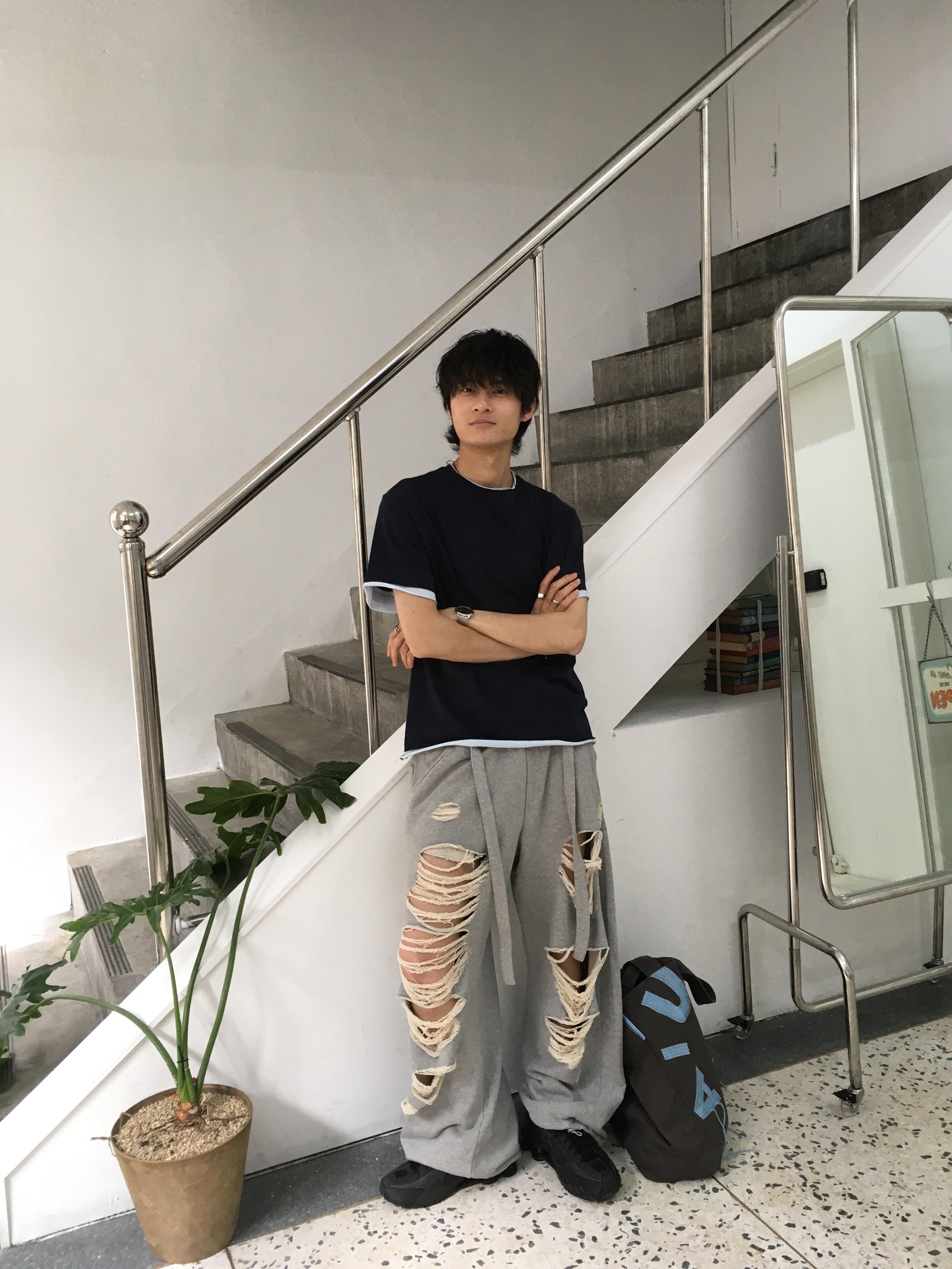 不規則收邊 假兩件 短版 素面短袖 - 5C10