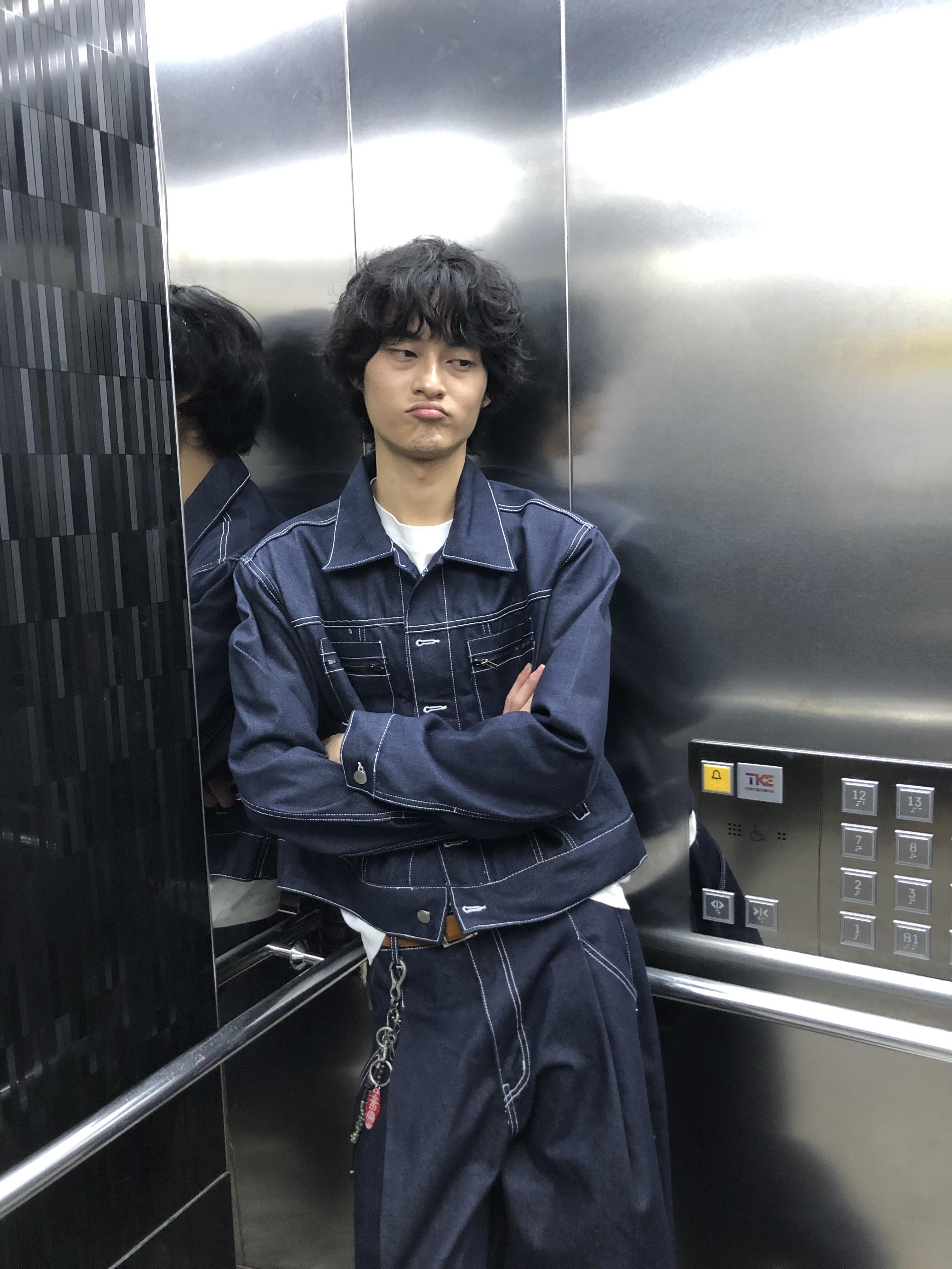 美式街頭 獨特縫線 牛仔套裝 短版 外套 - 2C11