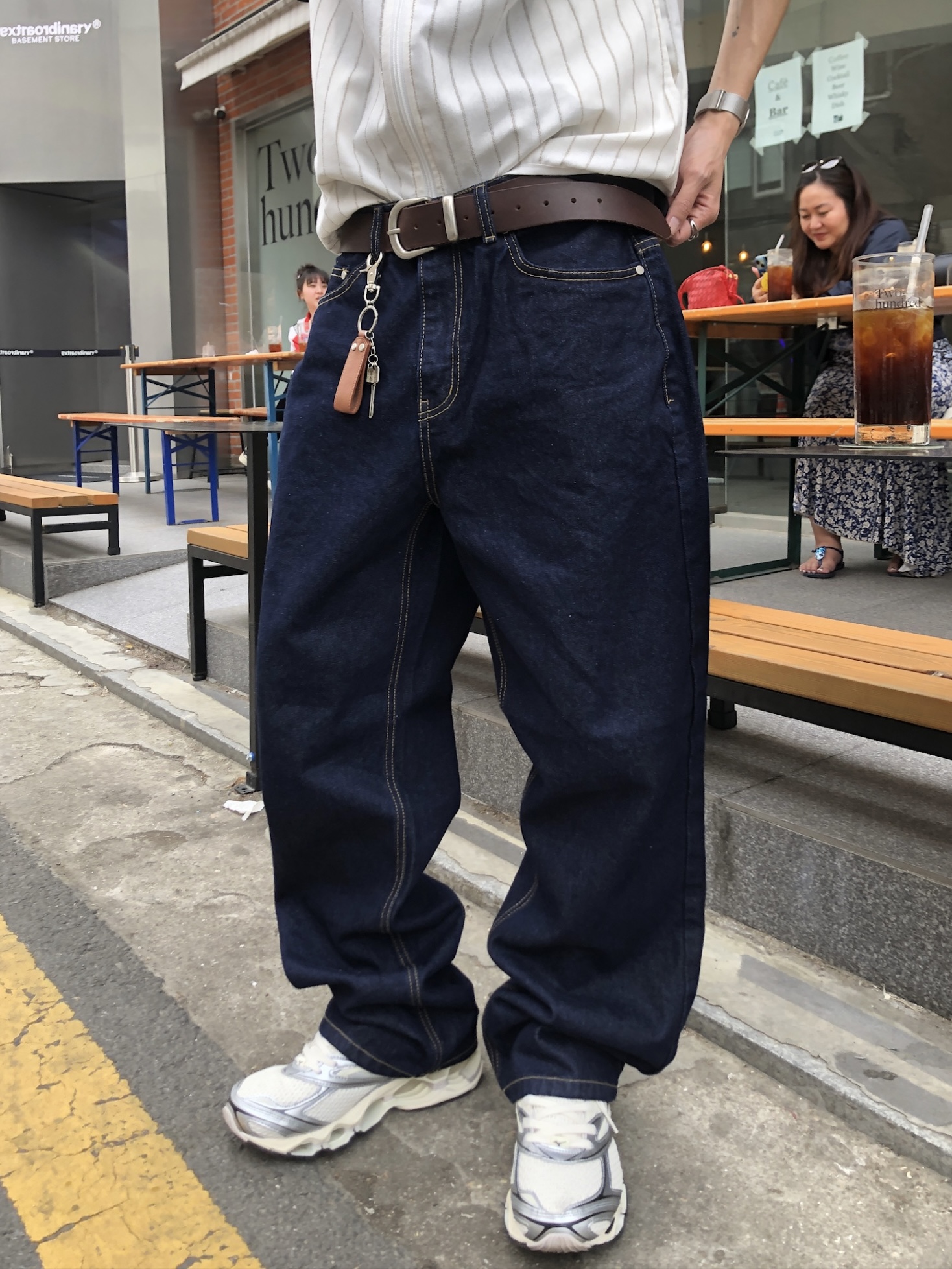 Carry Over 上流巴黎 手工刺繡 牛仔 直筒微寬褲 - 3C20