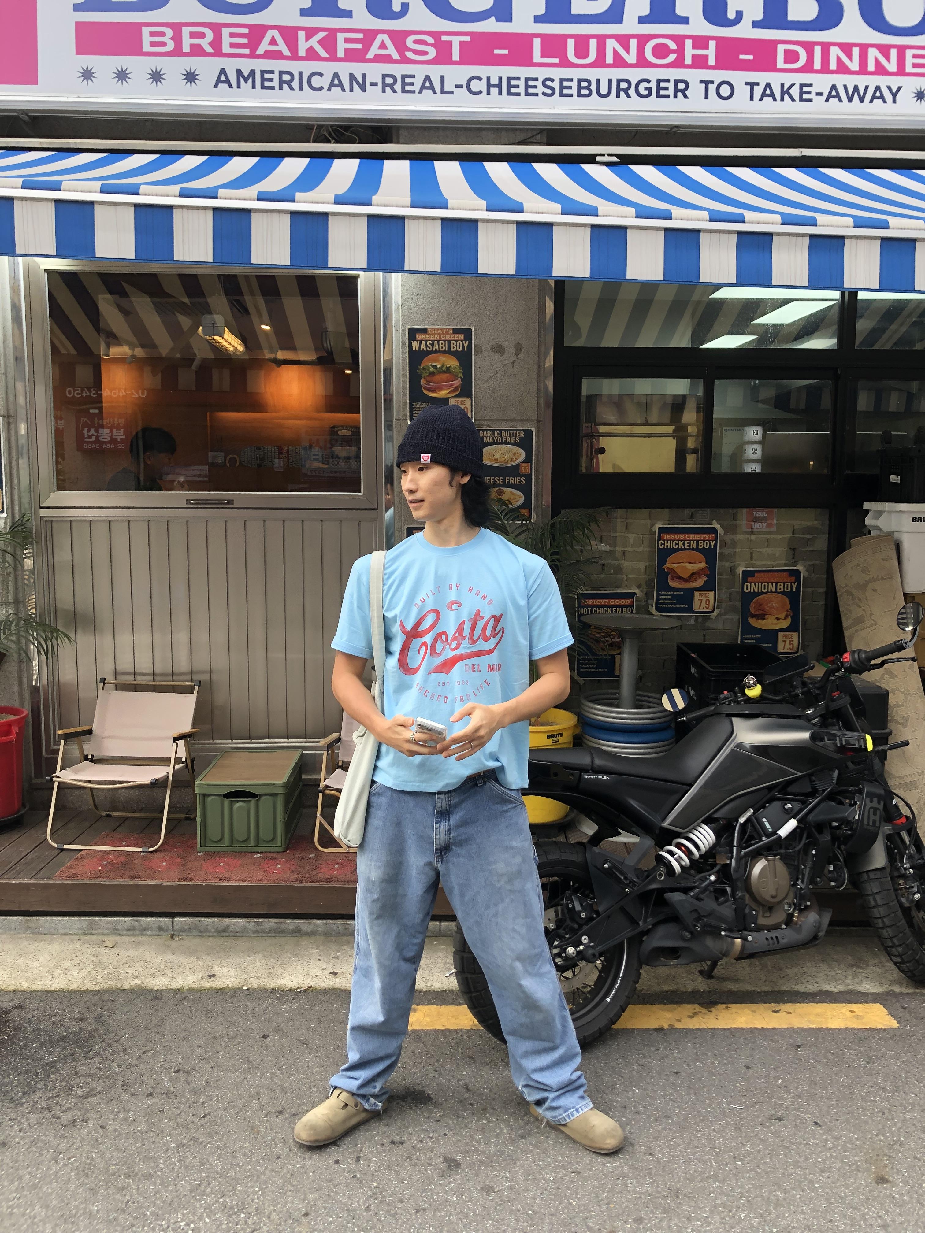 Costa 可愛街頭 印刷設計 寬版 短袖 上衣 - 3C21