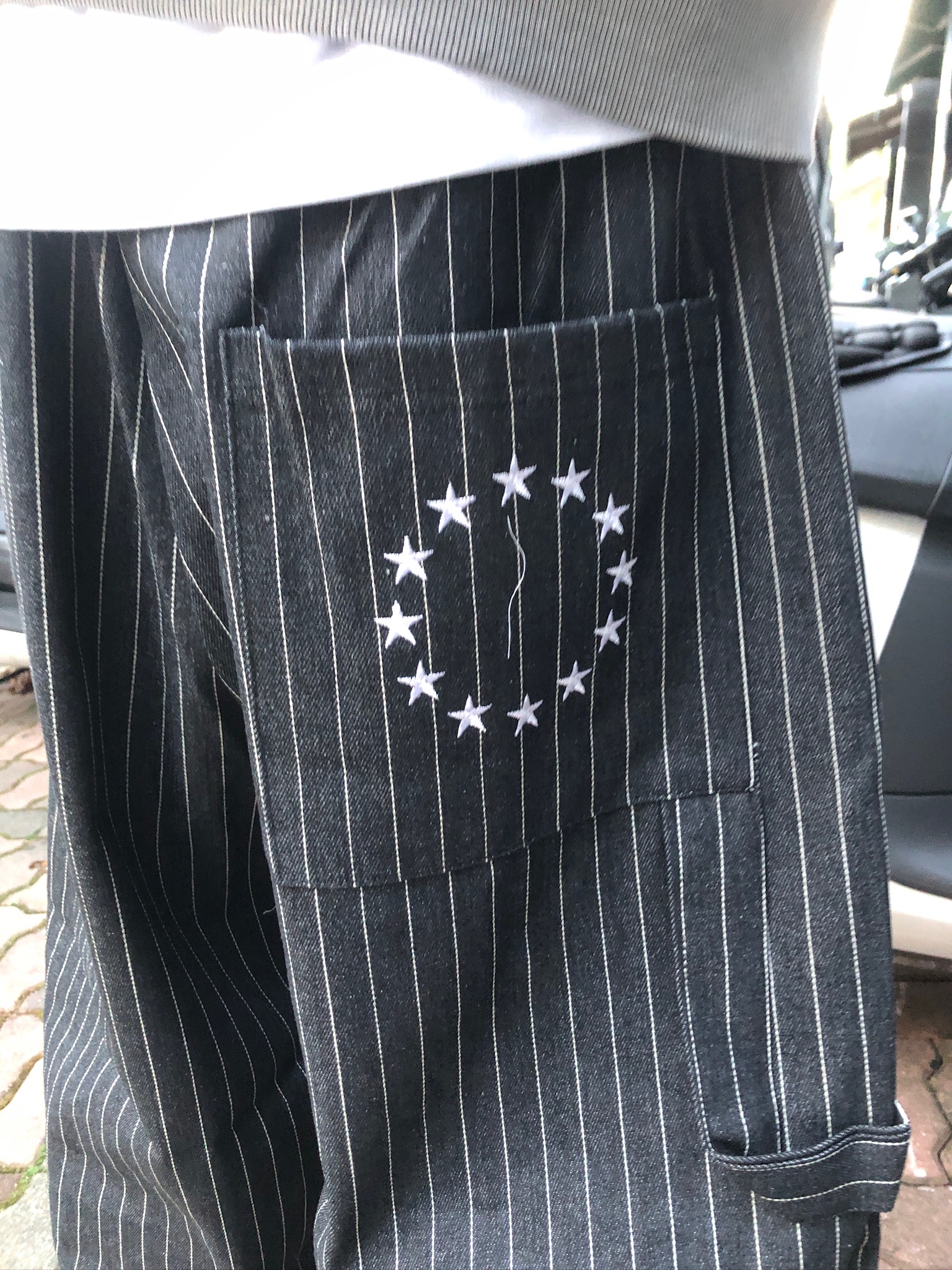 紐約型男 眾星刺繡 單層褶皺 條紋 牛仔寬褲 - 2C2