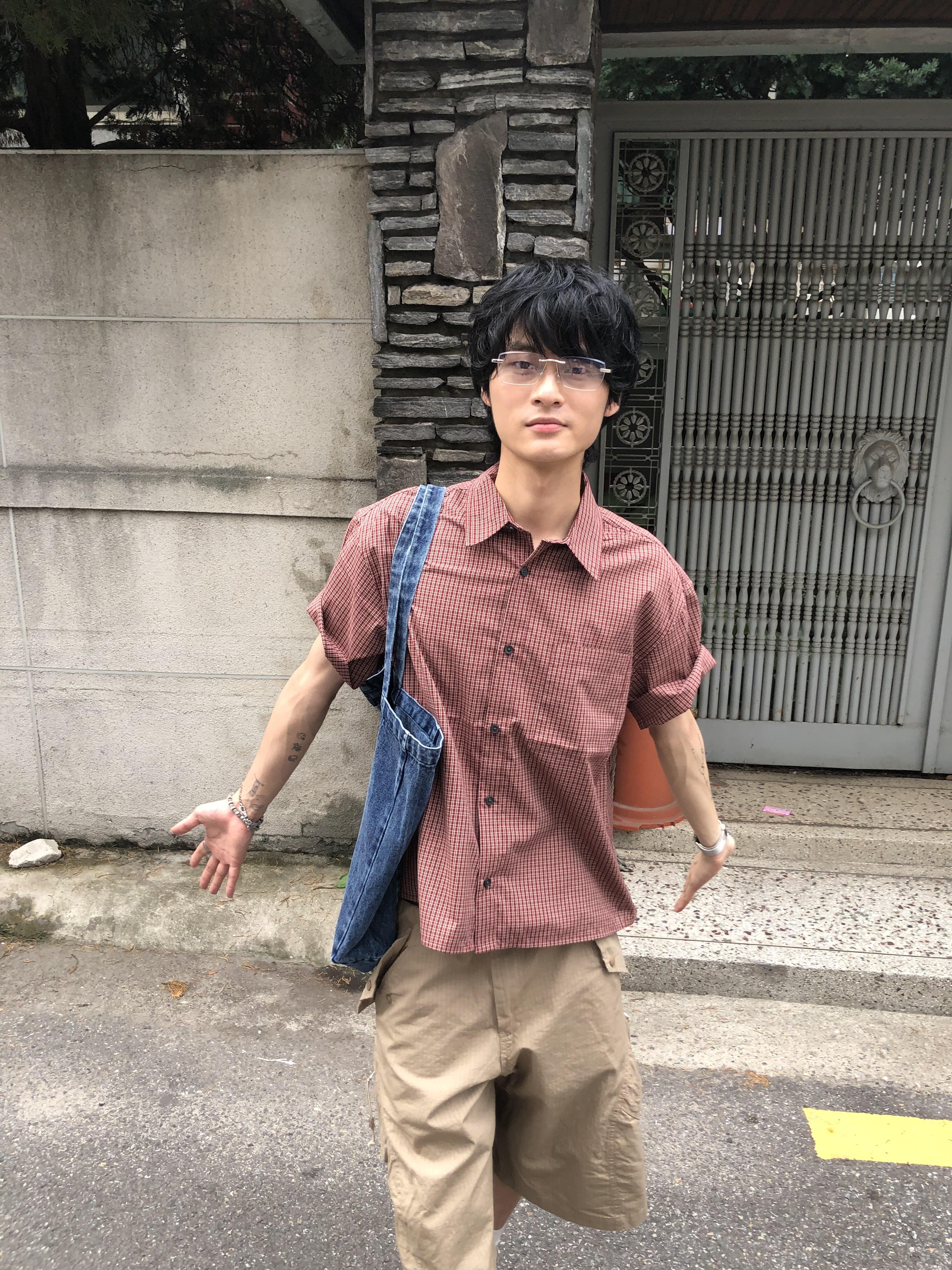 日系復古風 格紋設計 修身短版 短袖 襯衫 - 5C15
