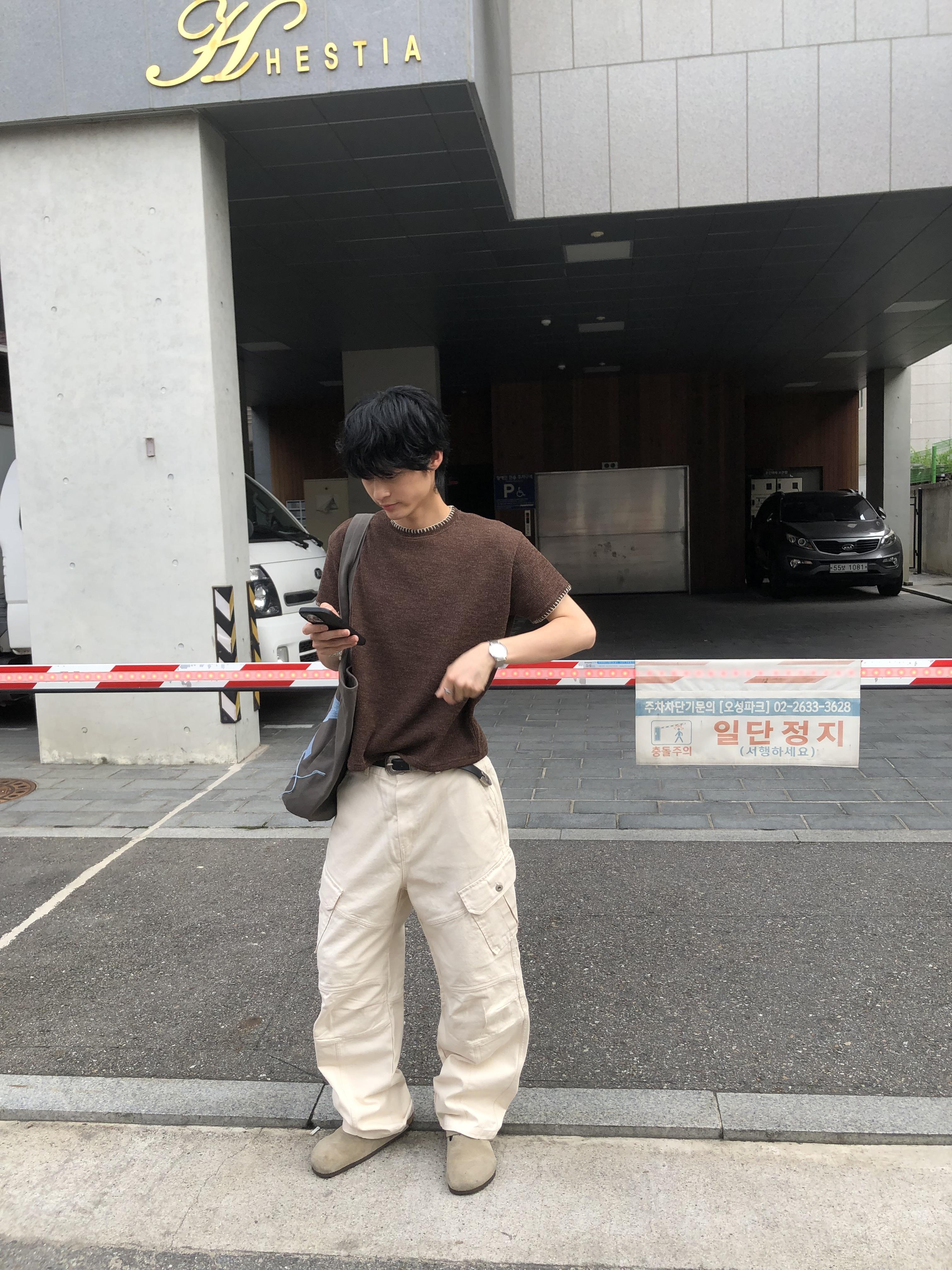 高級休閒感 雙層縫線 斜線造型 直筒微寬 工裝褲 - 3C3