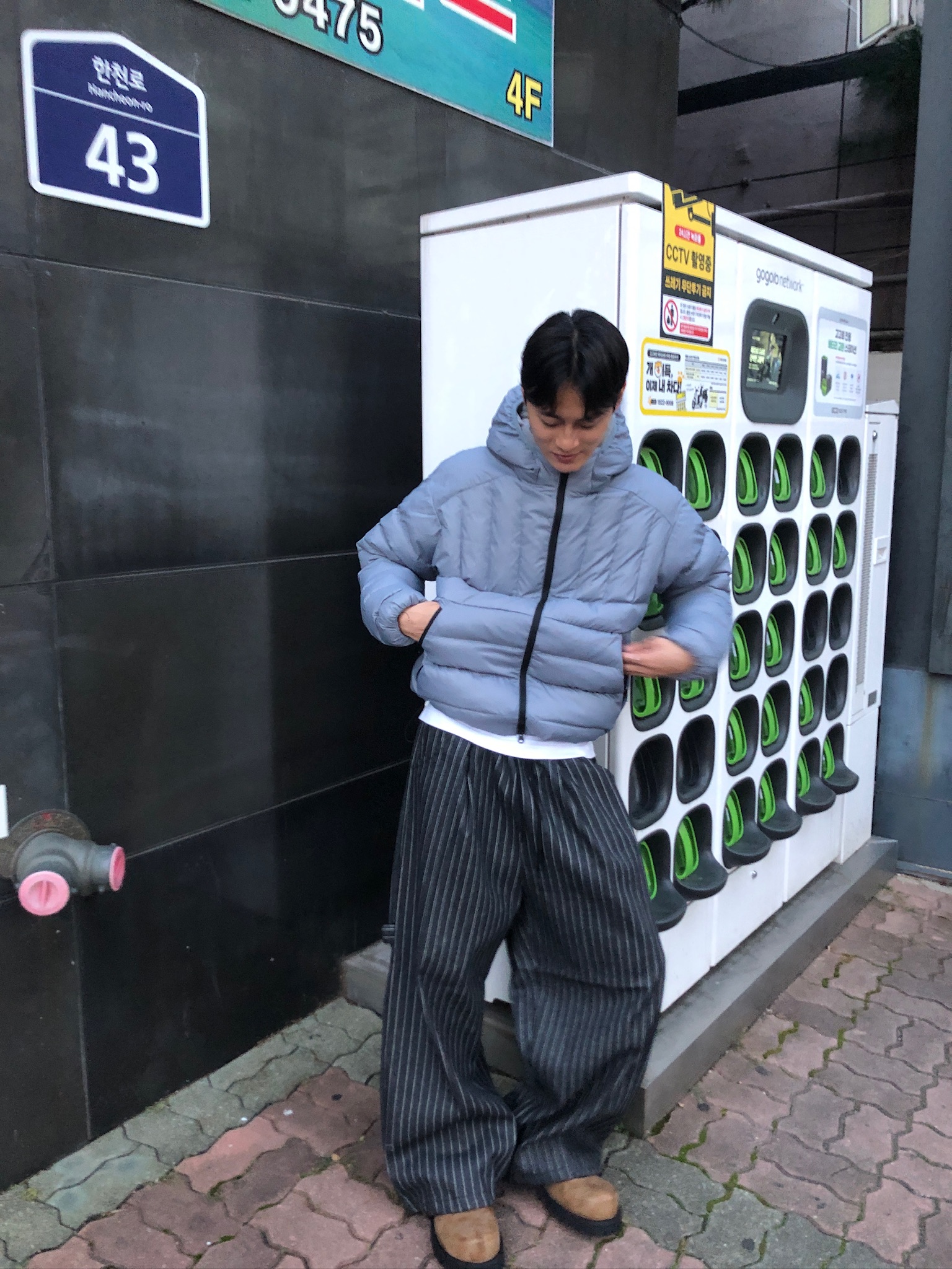 紐約型男 眾星刺繡 單層褶皺 條紋 牛仔寬褲 - 2C14