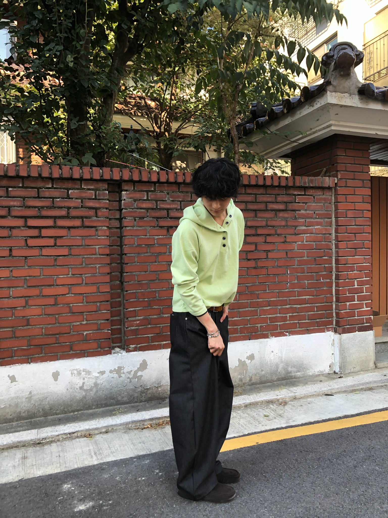 街頭經典百搭 細條紋 鬆緊帶 寬版 牛仔長褲 - 3C18