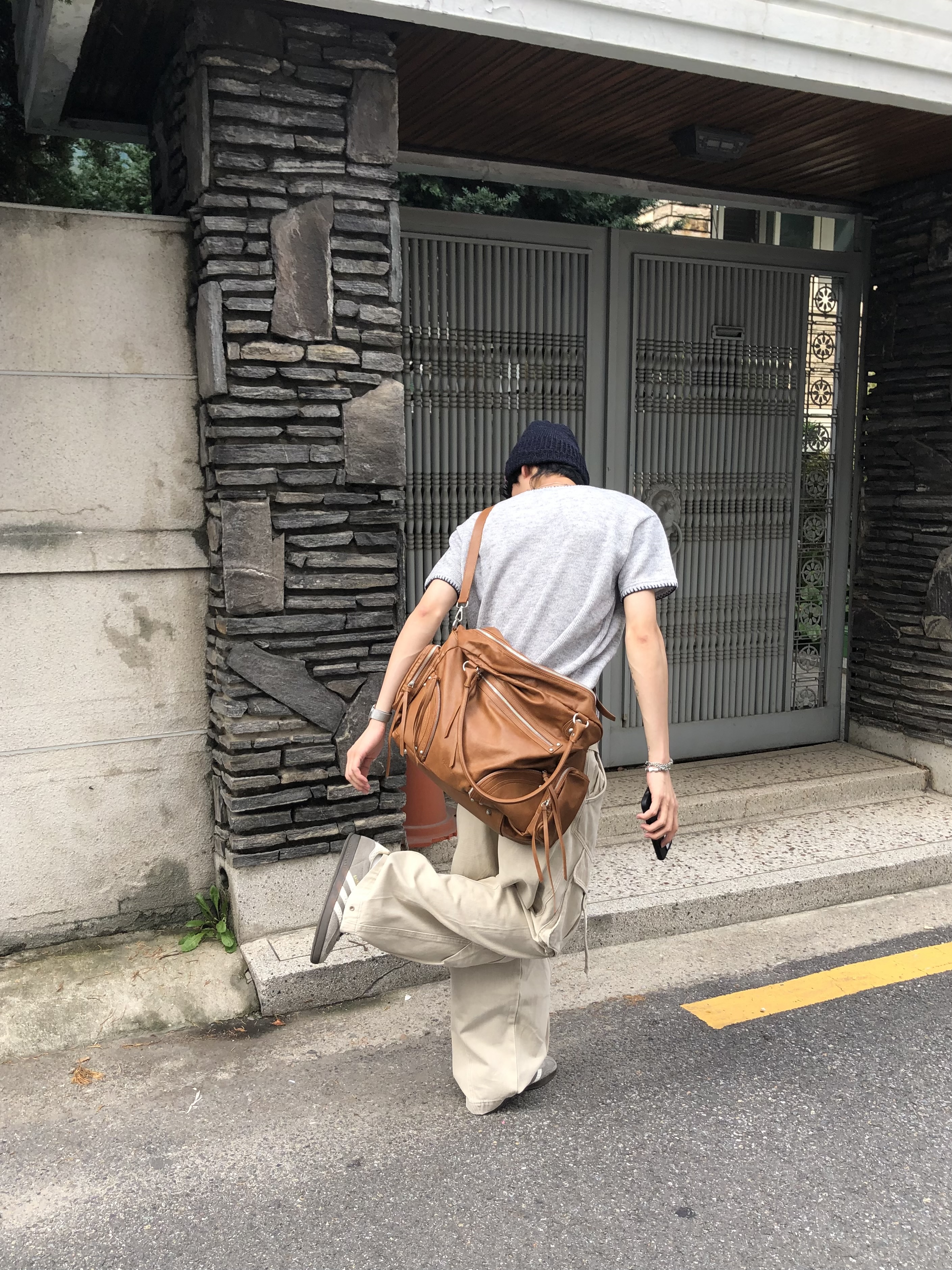 極致街頭 掛繩造型 工裝口袋 立體抓皺 寬鬆長褲 - 3C18