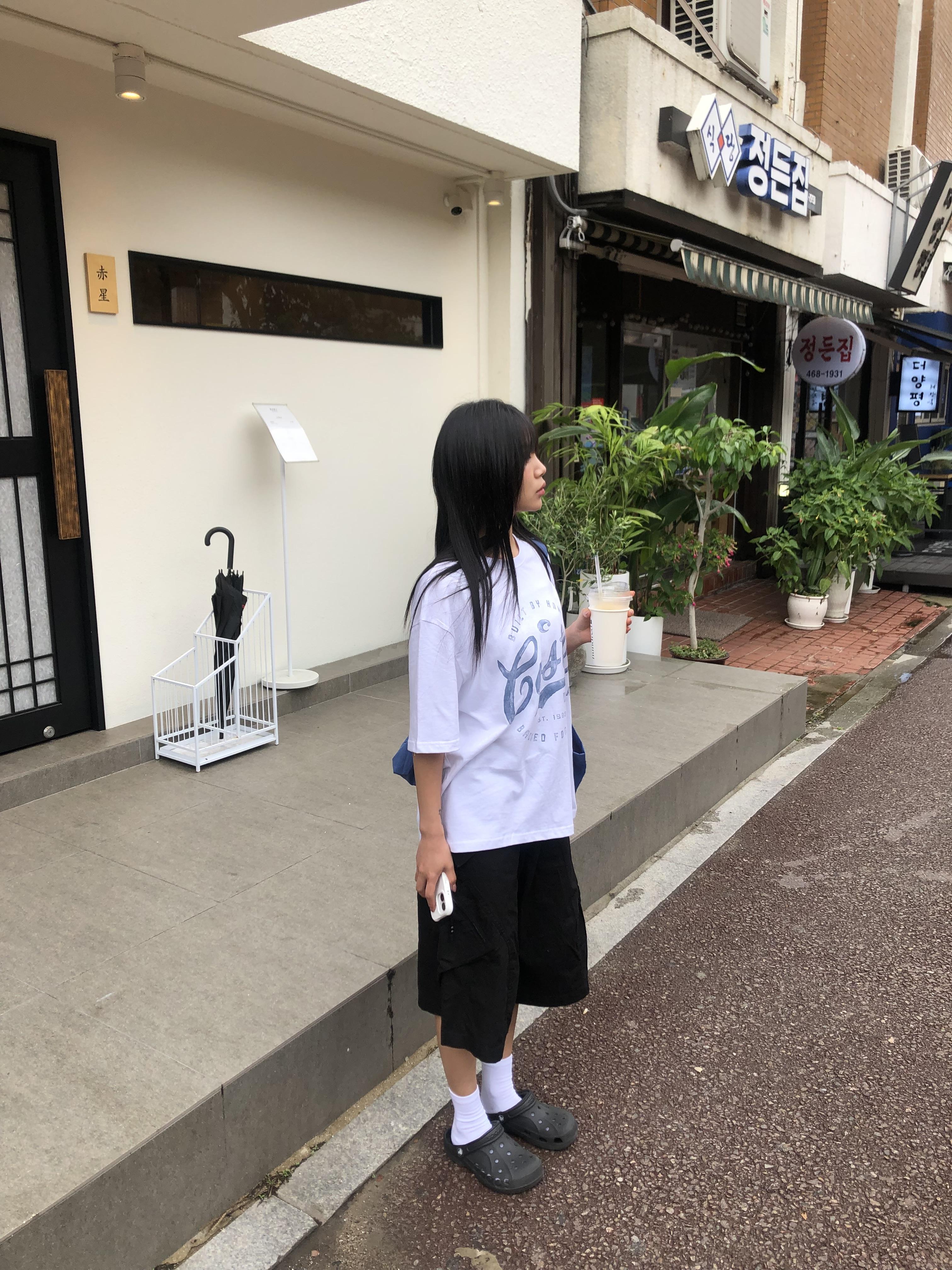 Costa 可愛街頭 印刷設計 寬版 短袖 上衣 - 3C20