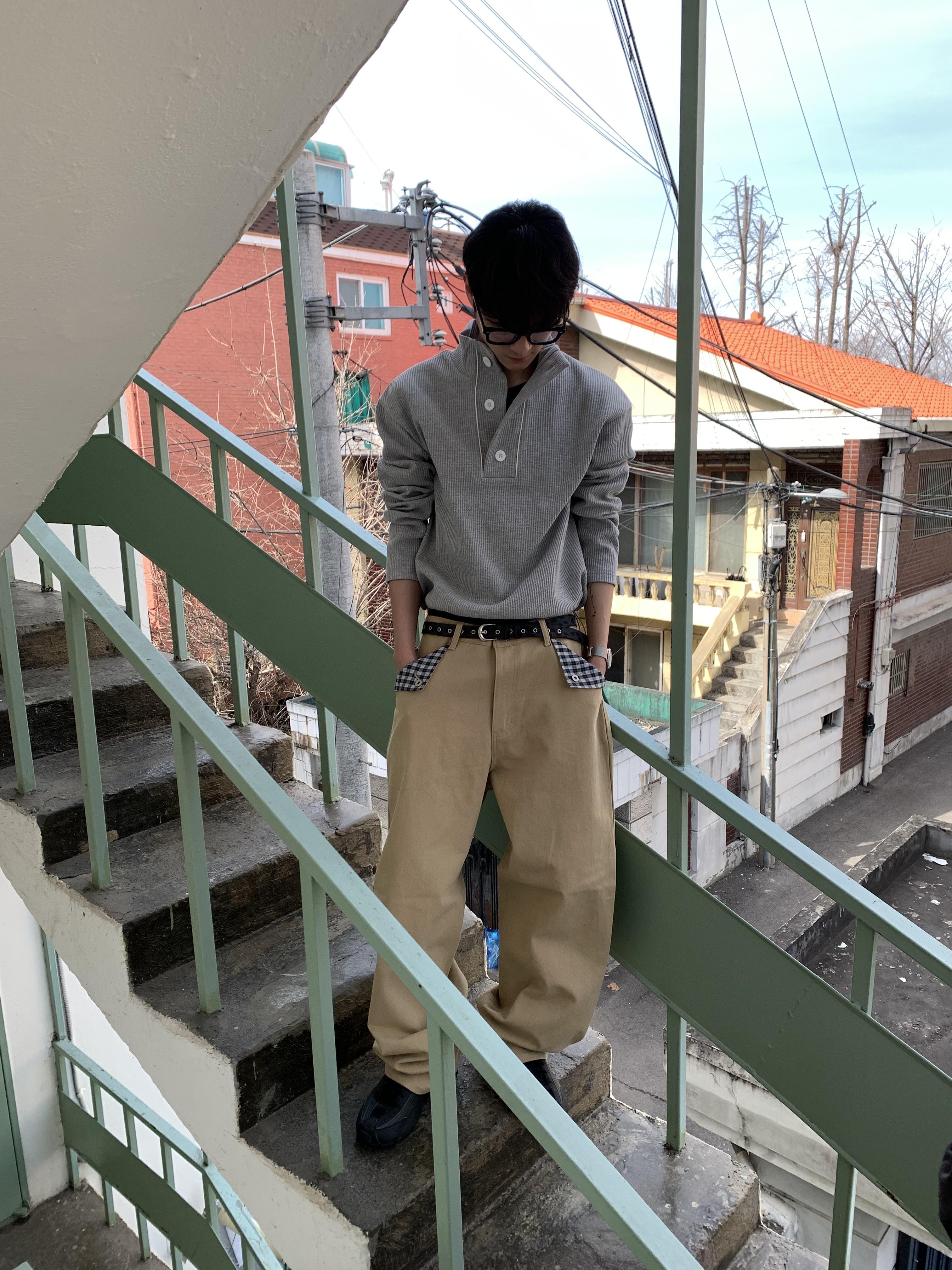 半高開V領 鈕扣 短版 華夫格 指套 薄長袖 - 3C5