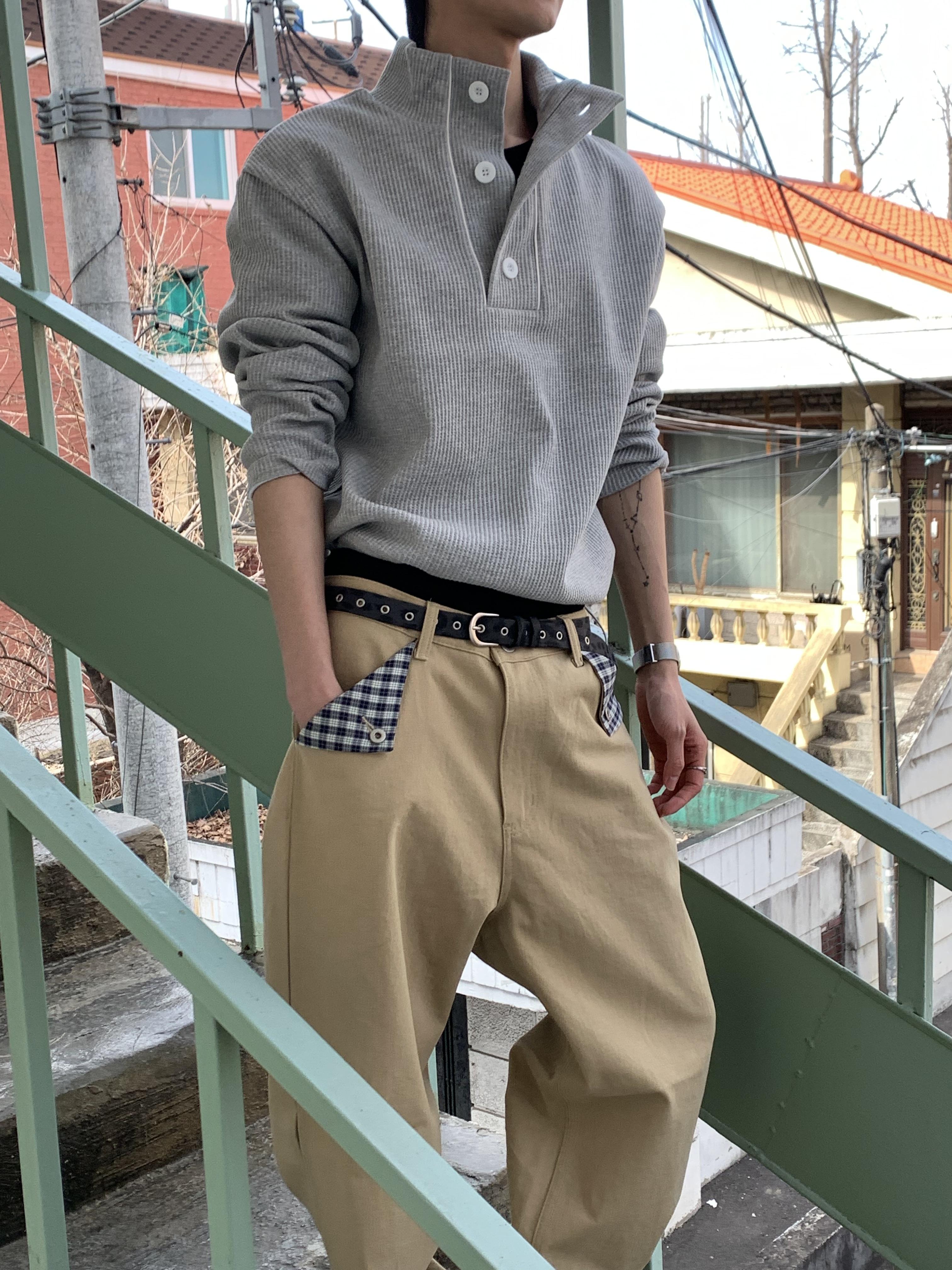 半高開V領 鈕扣 短版 華夫格 指套 薄長袖 - 3C13