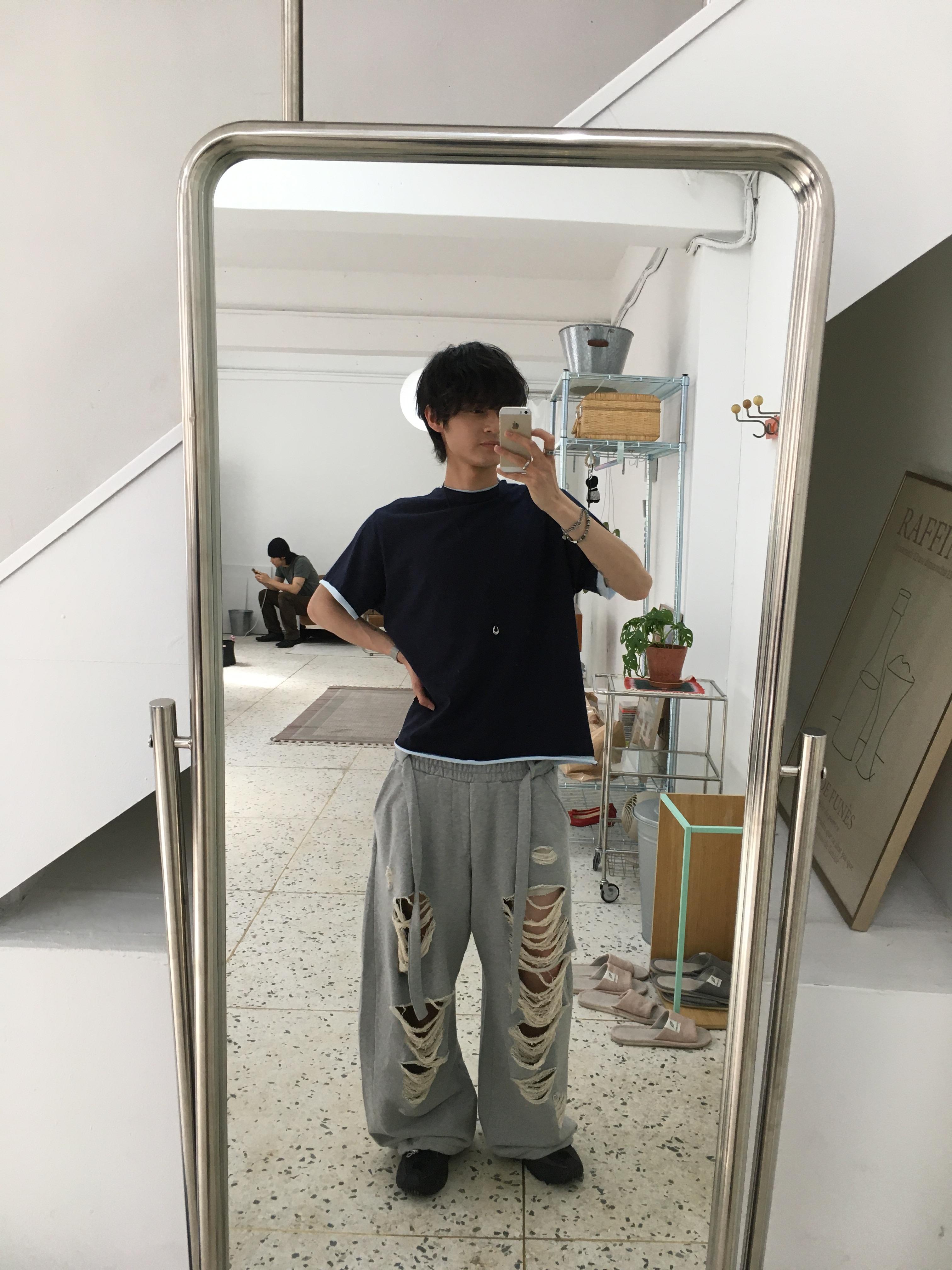 街頭鬆弛感 刷破設計 寬鬆 弧形棉褲 - 2C7